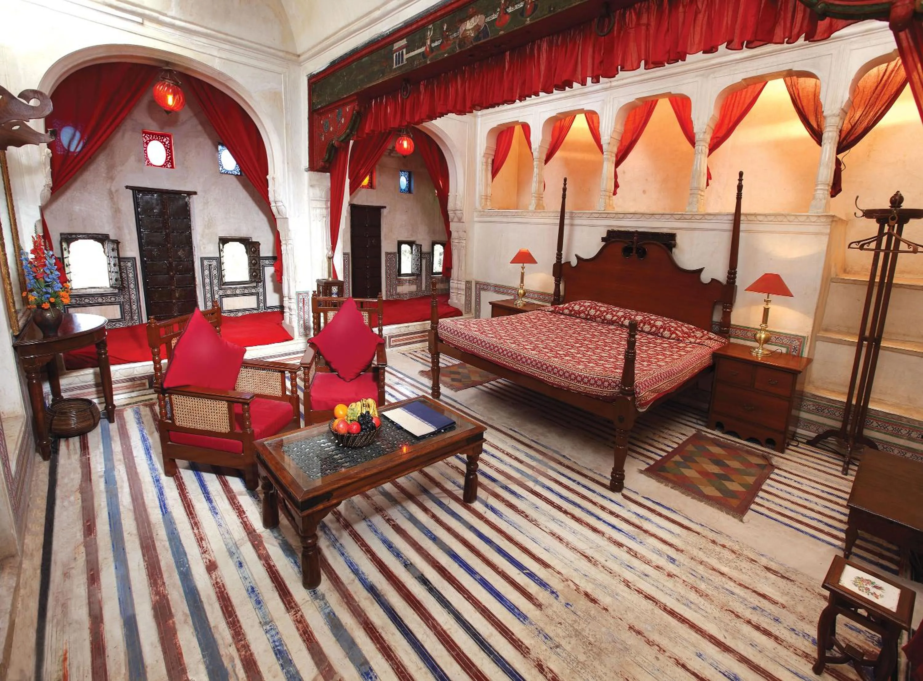 Photo of the whole room, Bed in Hotel Mandawa Haveli