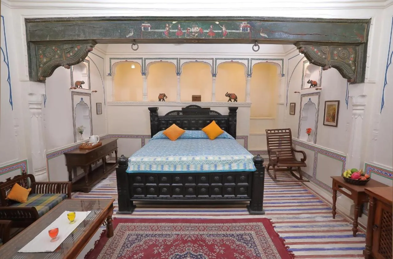 Bed in Hotel Mandawa Haveli