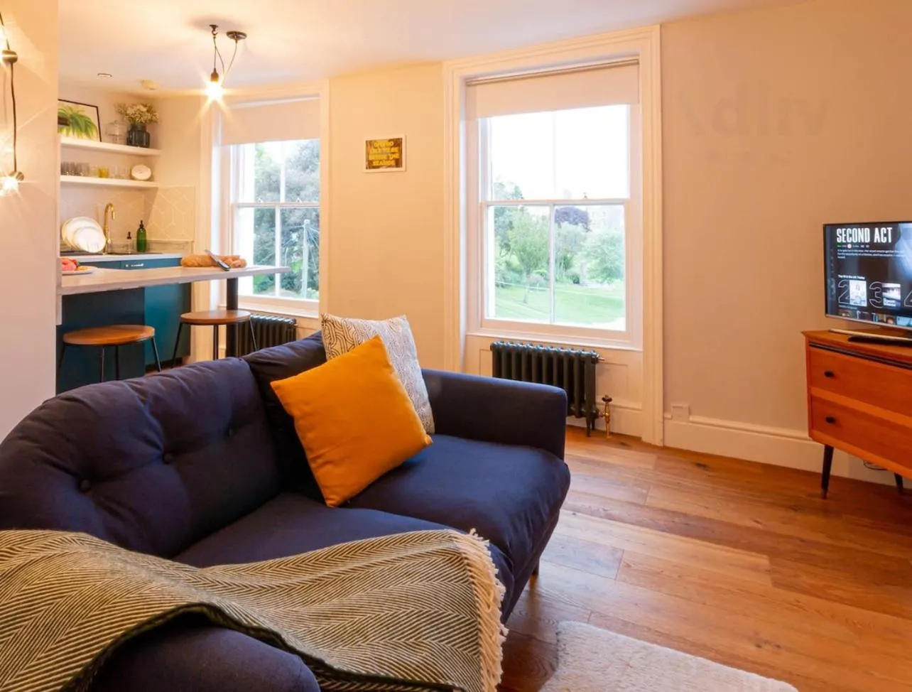 Old Town Trinity Apt No 4 By Adliv