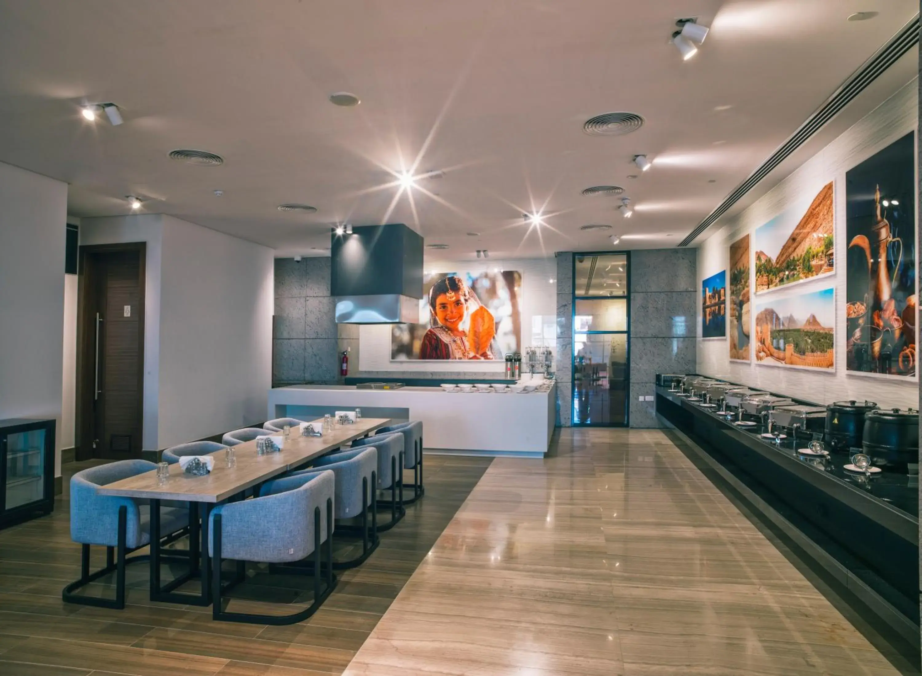 Restaurant/places to eat in Boulevard Hotel Oman Restaurant/places to eat in Boulevard Hotel Oman