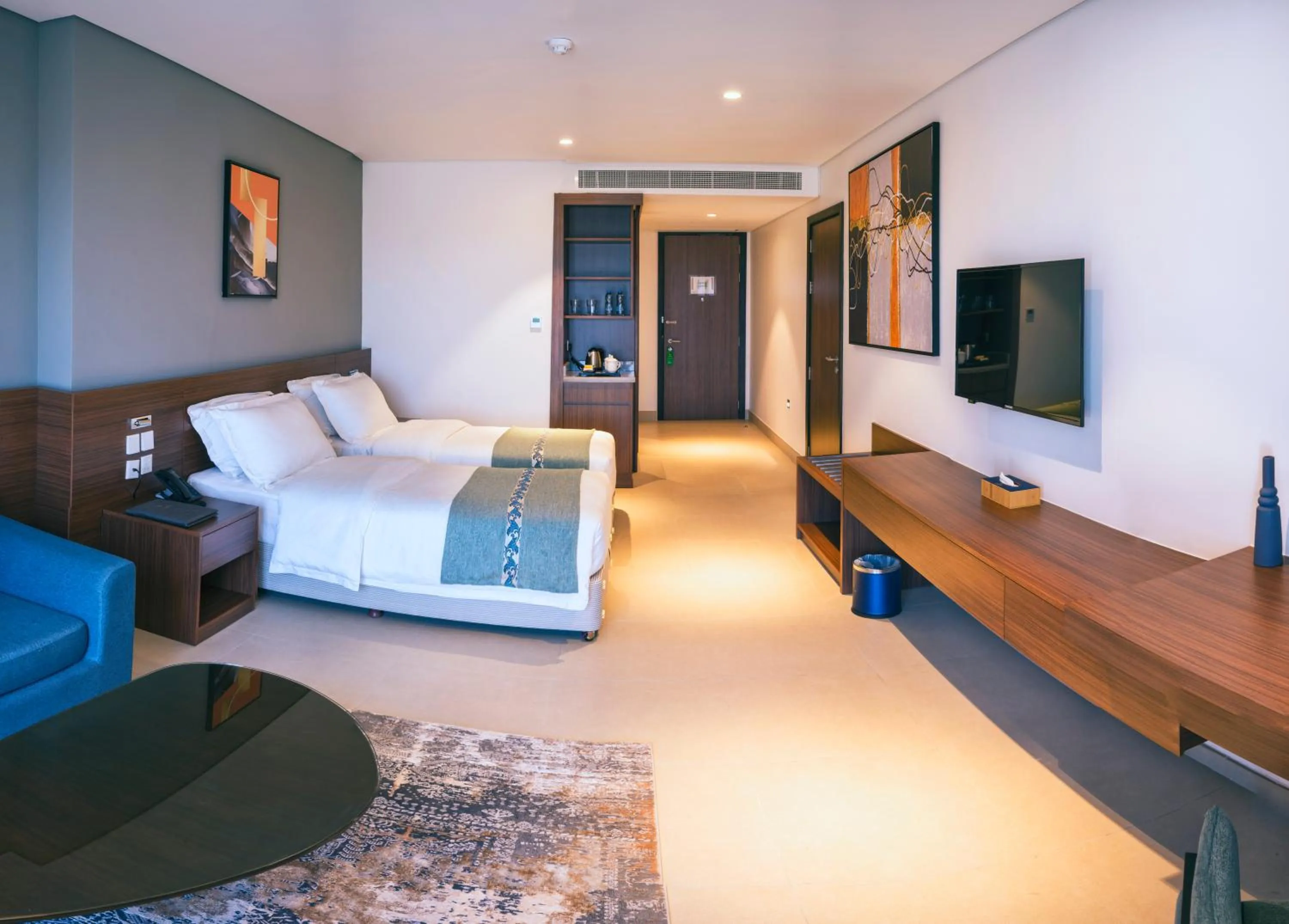 Photo of the whole room, Bed in Boulevard Hotel Oman