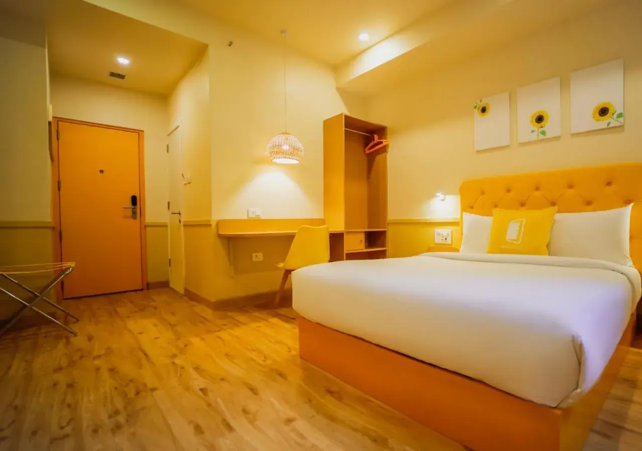 Bedroom, Bed in Bloom Hotel - Worli South Mumbai Bedroom, Bed in Bloom Hotel - Worli South Mumbai