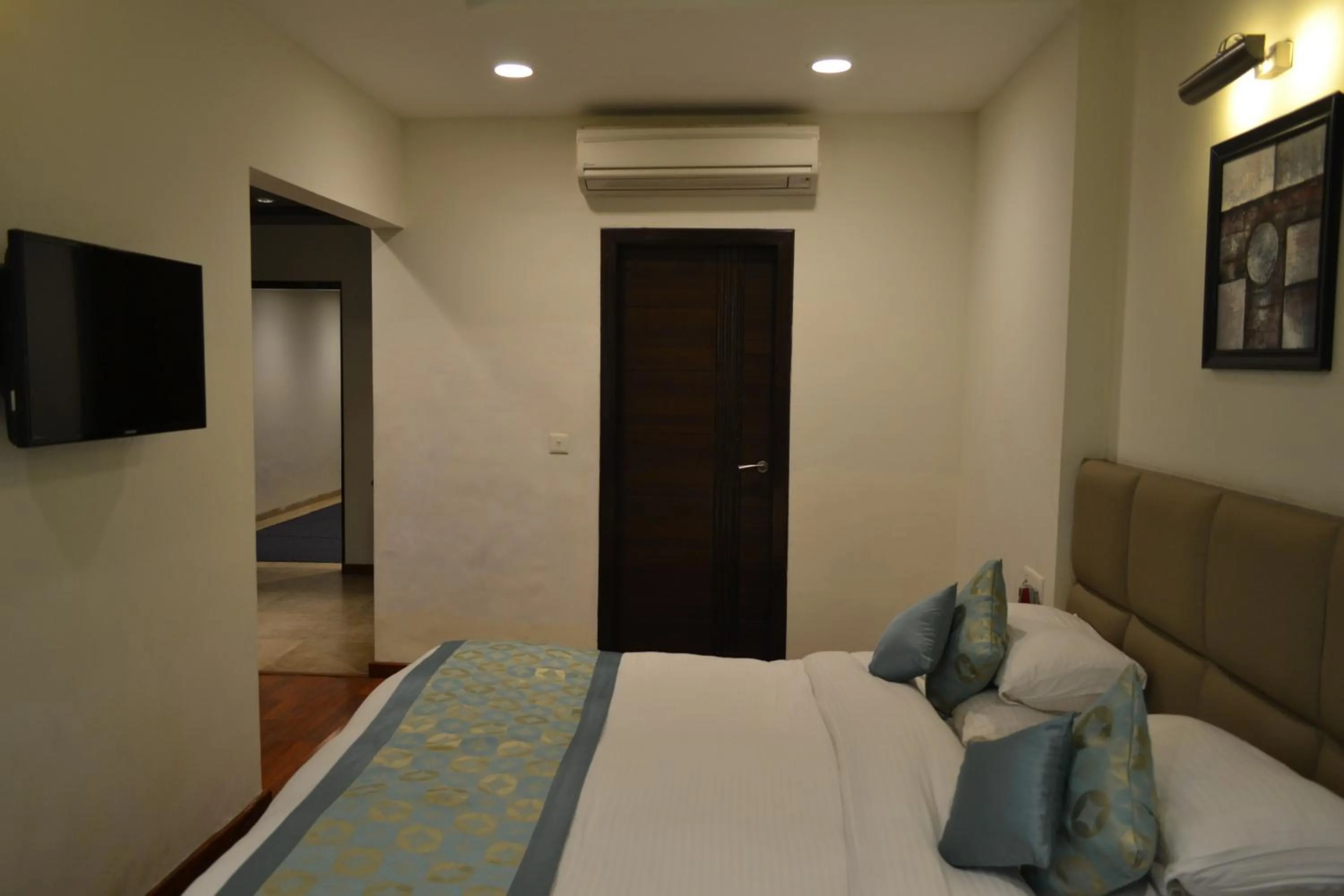 Bedroom, Bed in Sobti Continental Bareilly