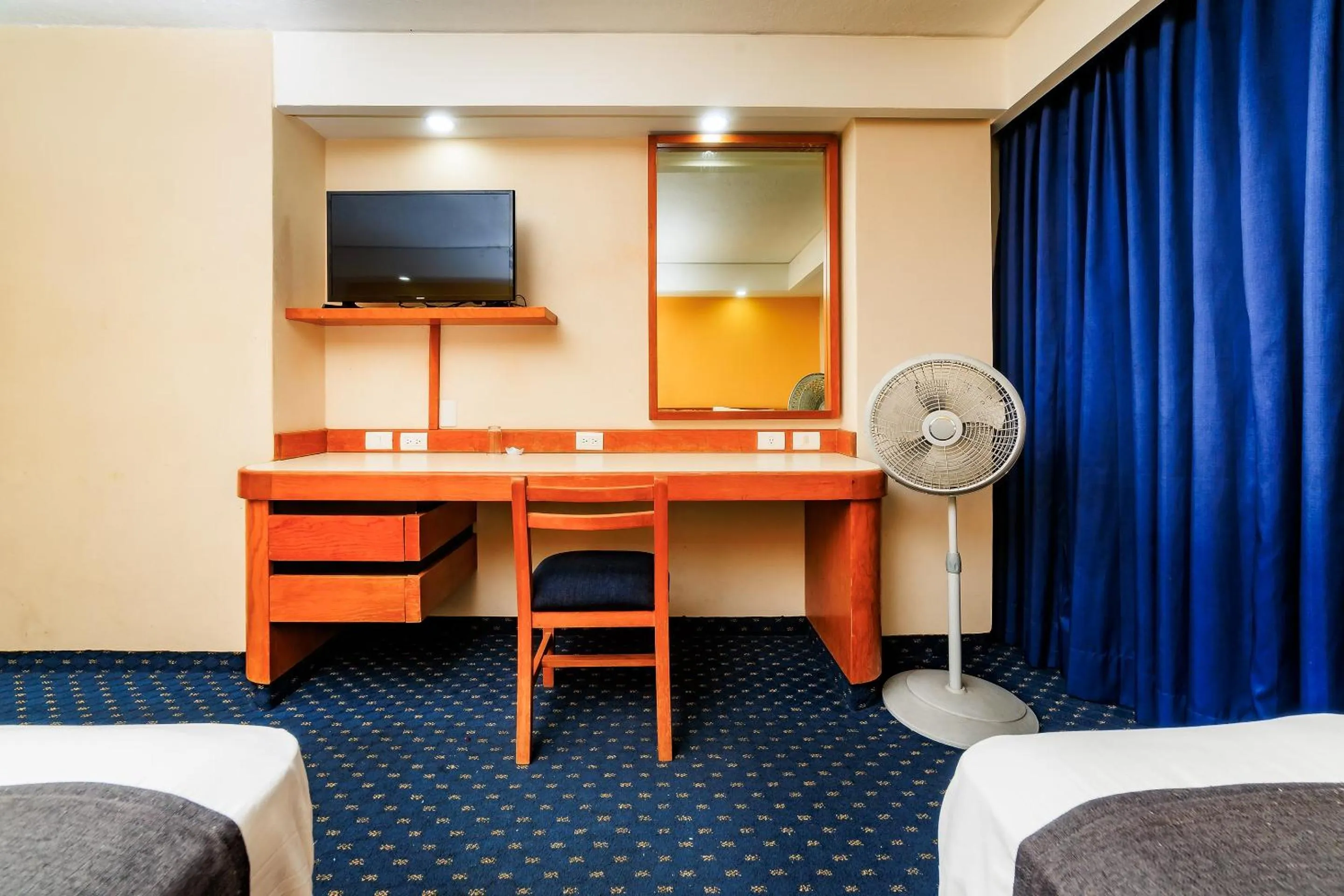 Bedroom, Bed in OYO Hotel Hidalgo