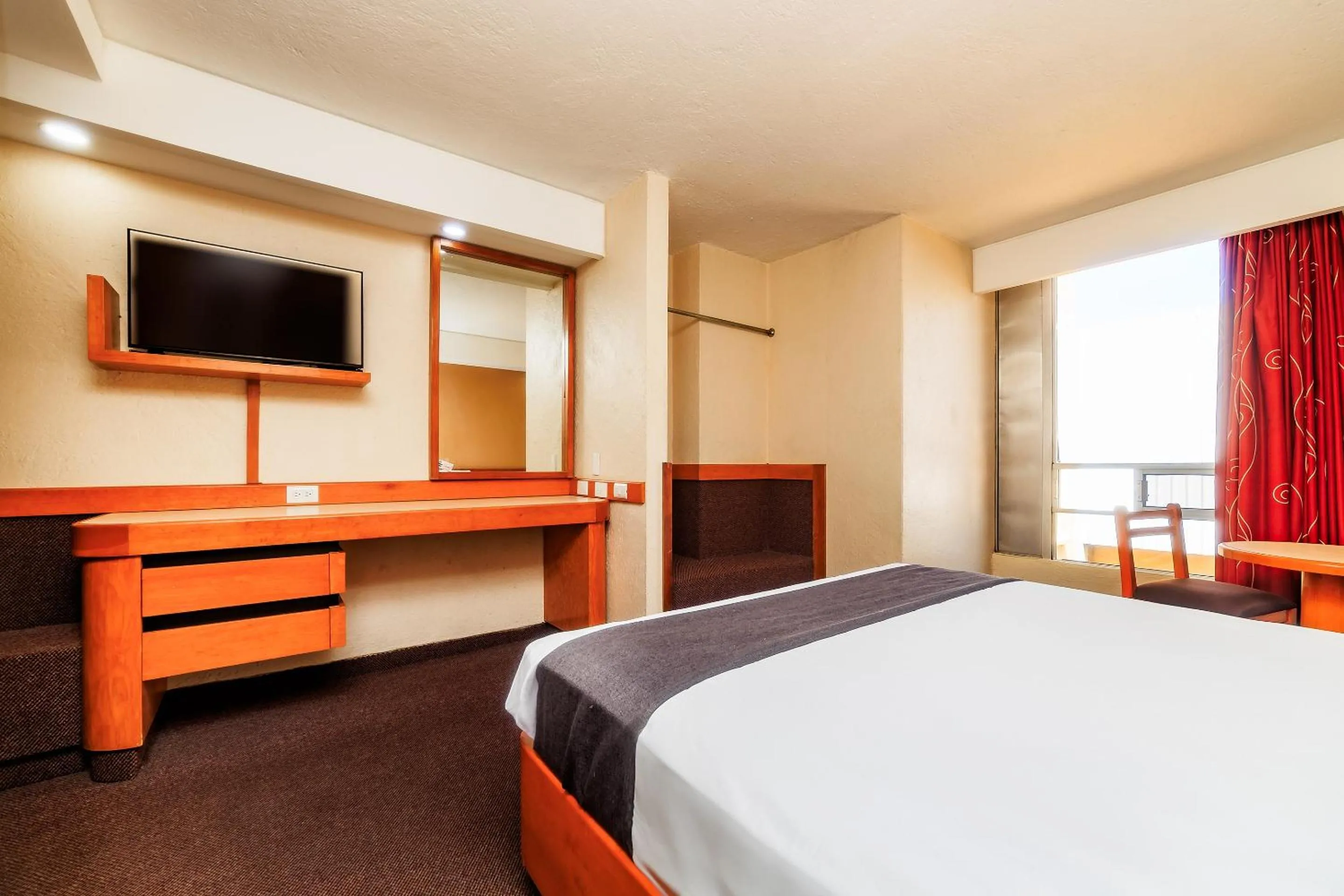 Bedroom, Bed in OYO Hotel Hidalgo