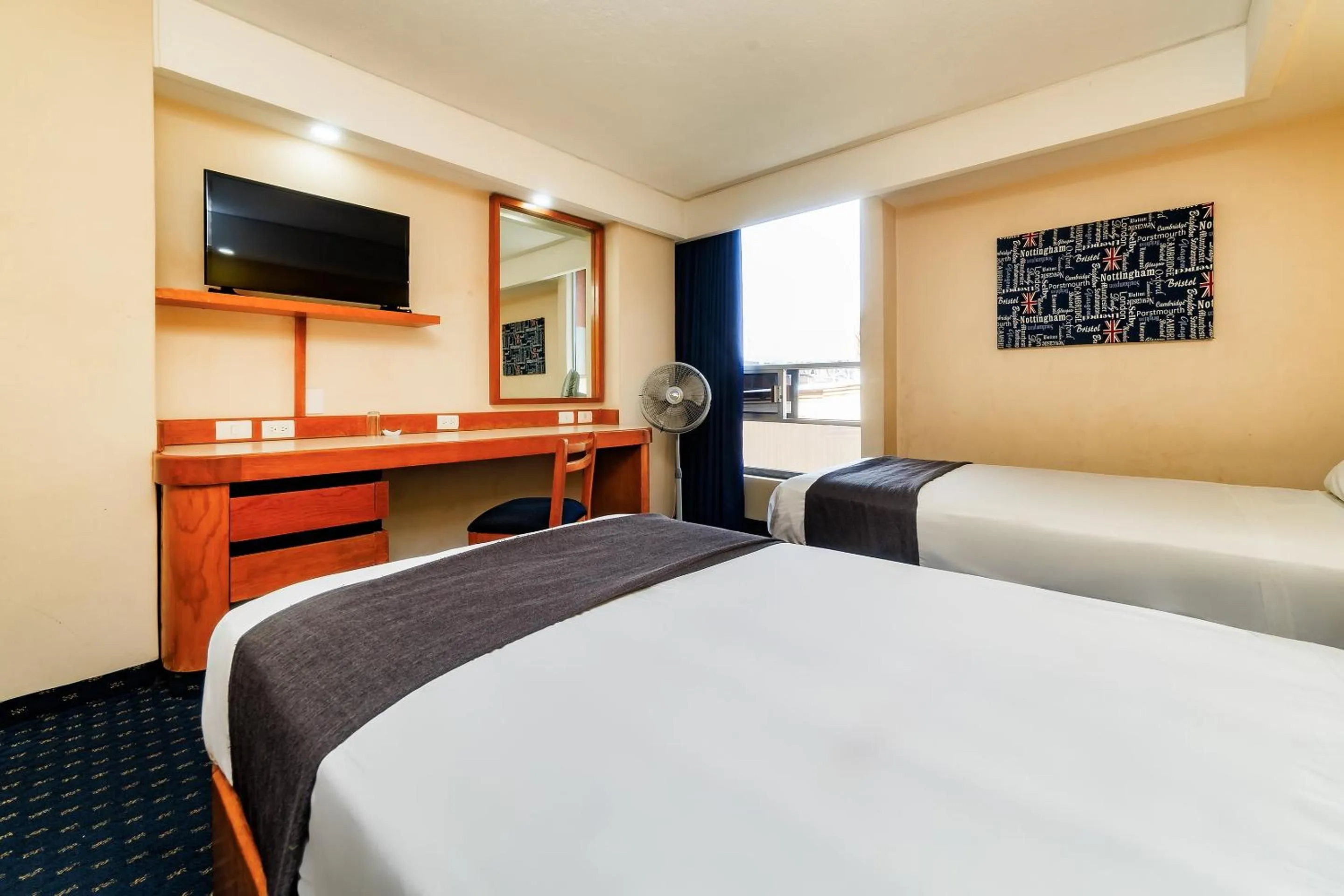 Bedroom, Bed in OYO Hotel Hidalgo