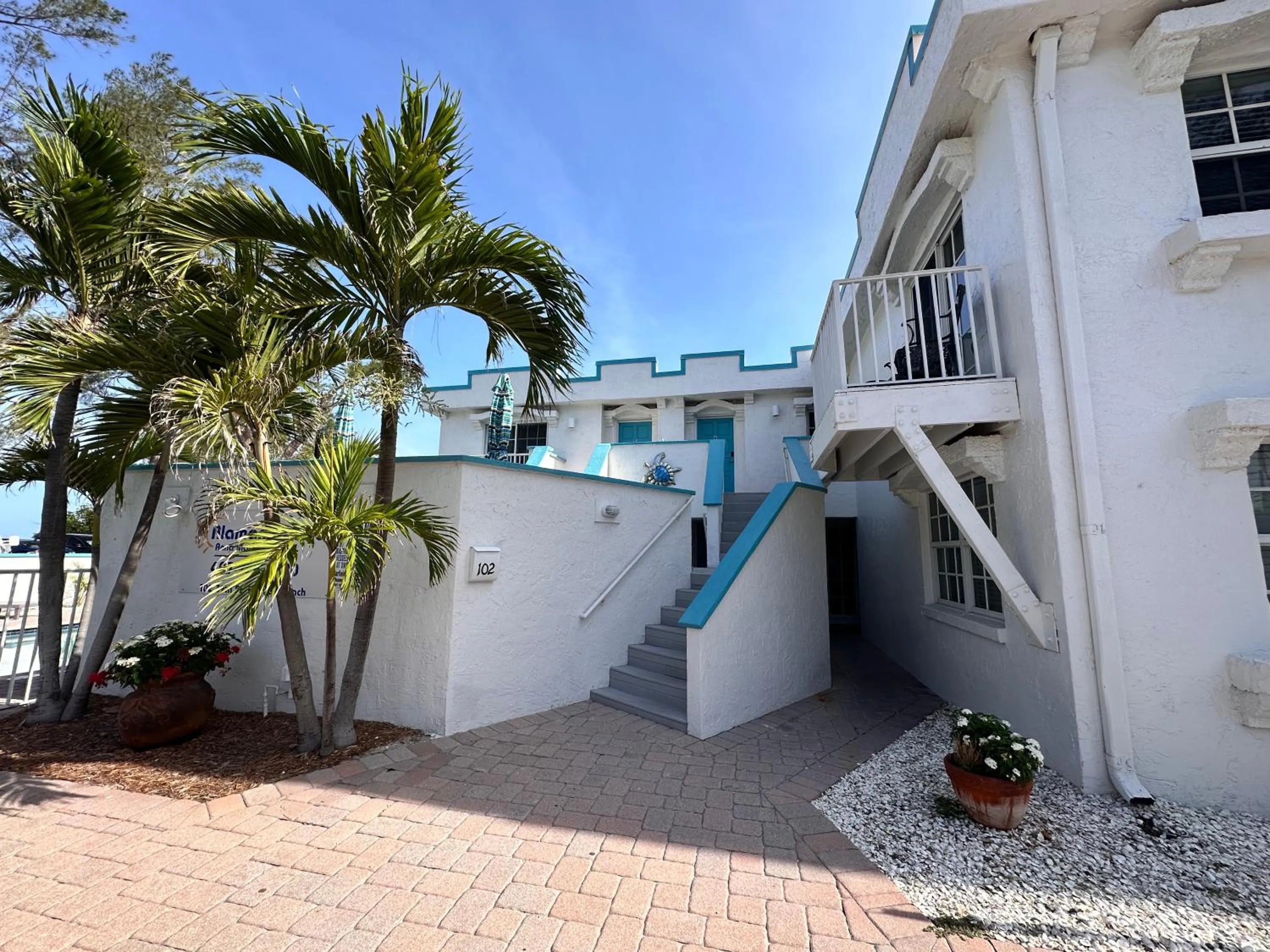 Property building in Alamanda Villas on Holmes Beach