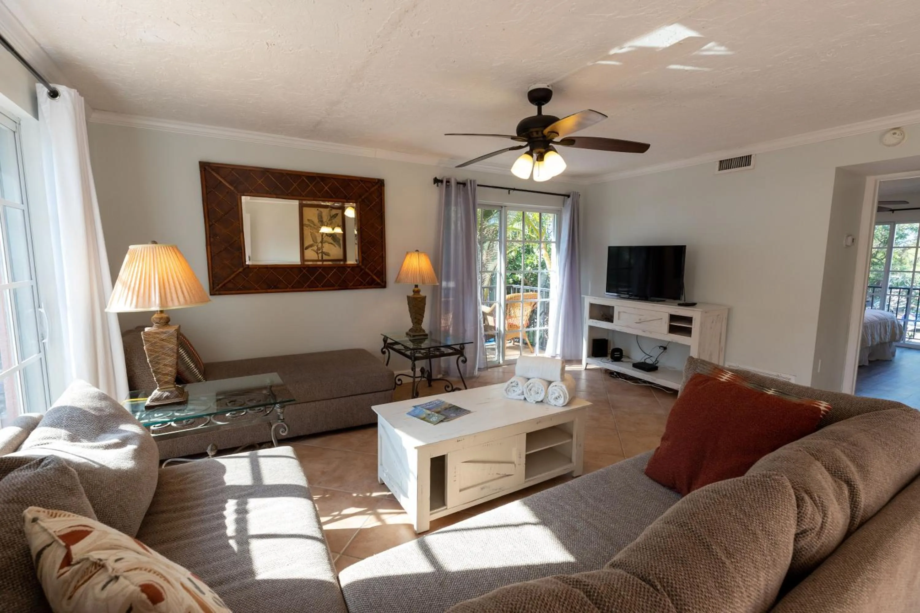 TV and multimedia in Alamanda Villas on Holmes Beach