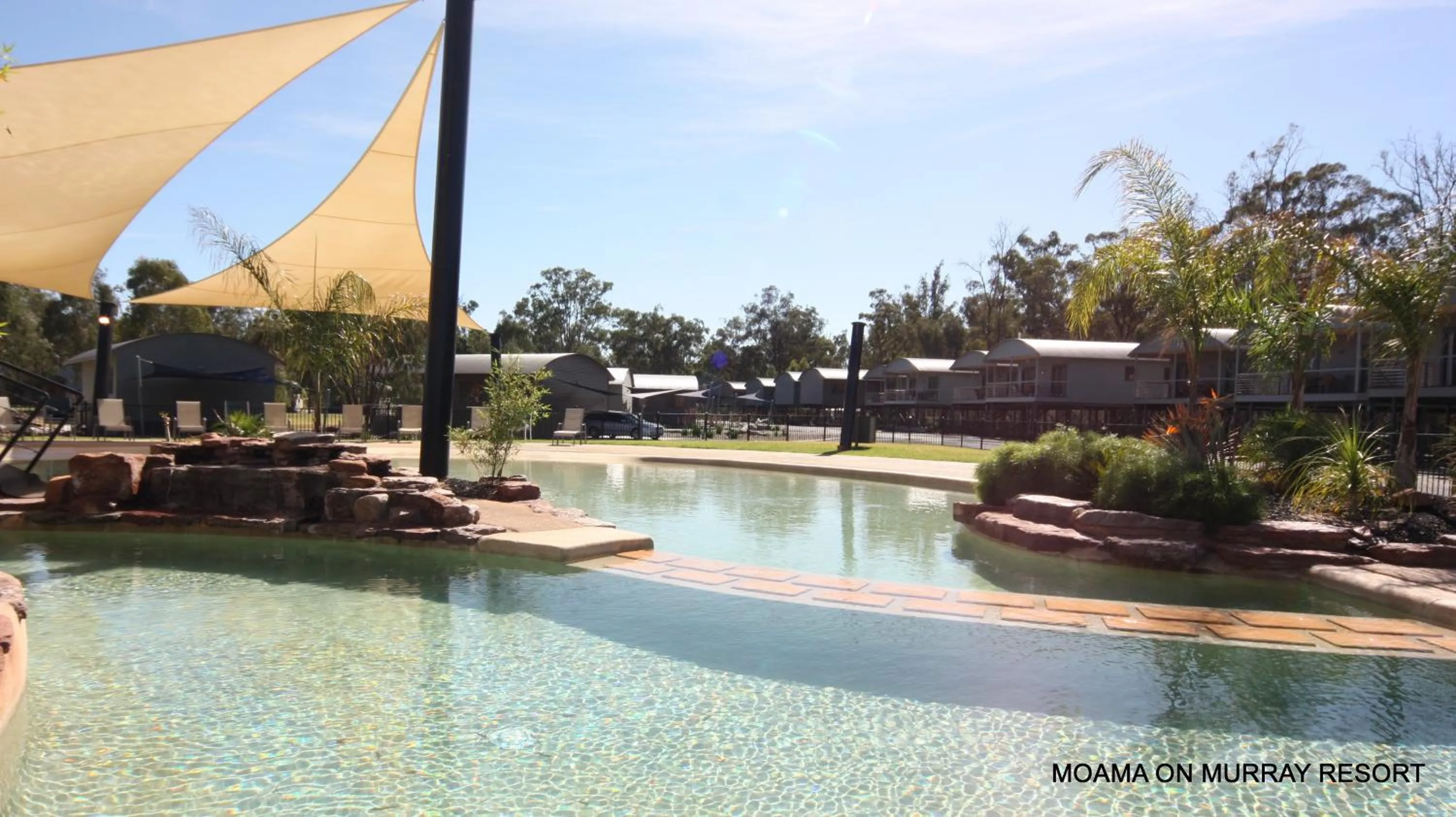 Swimming pool in Tasman Holiday Parks - Moama on the Murray
