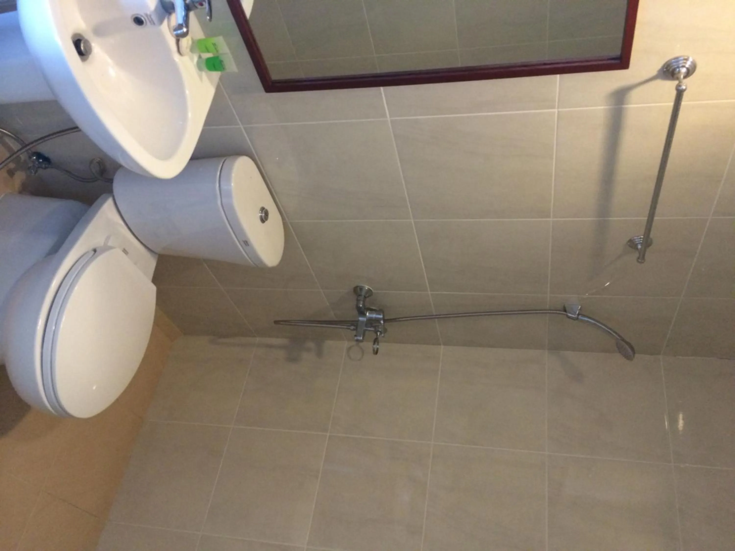 Shower in Shore Time Hotel - Annex