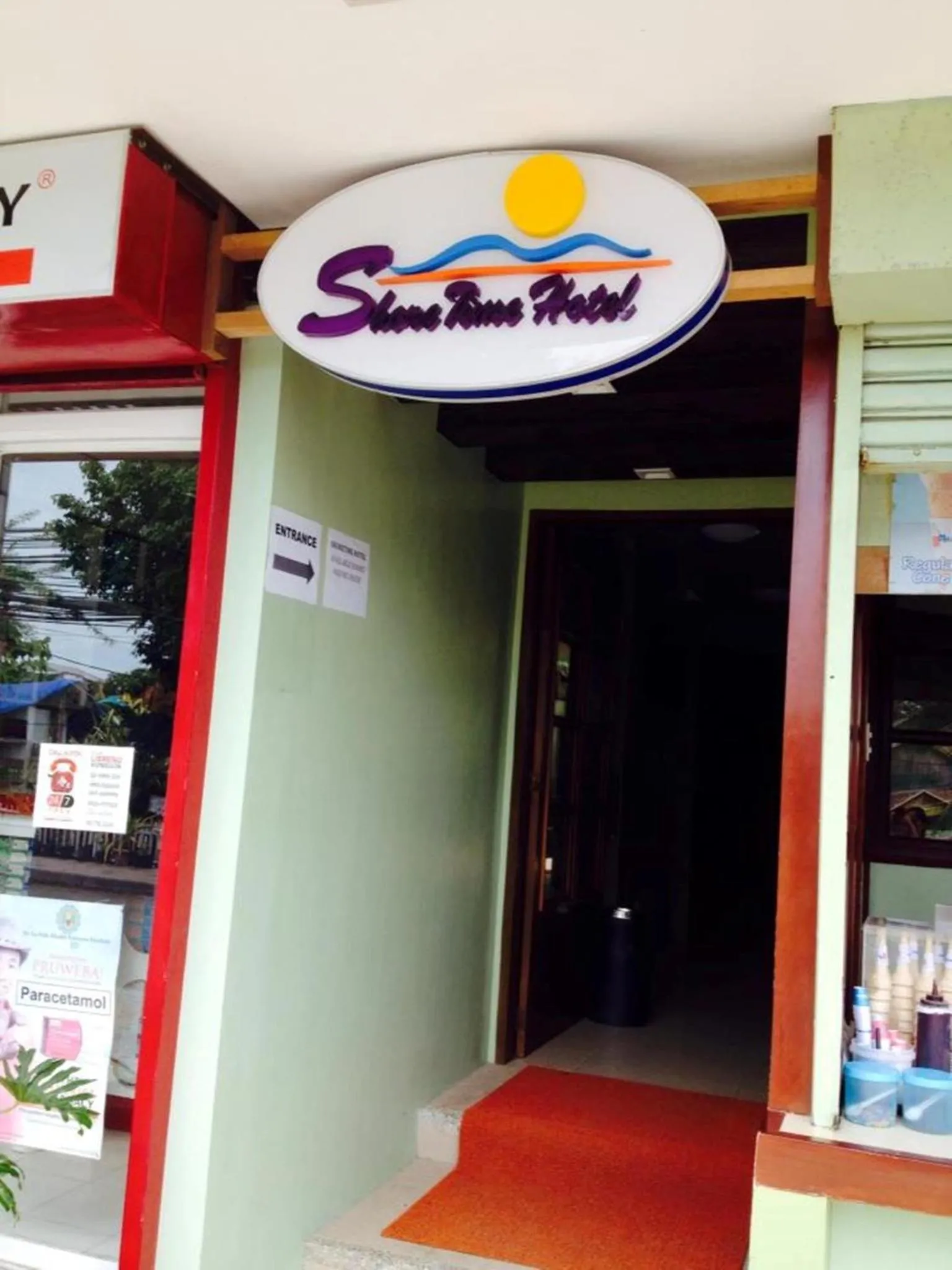 Facade/entrance in Shore Time Hotel - Annex