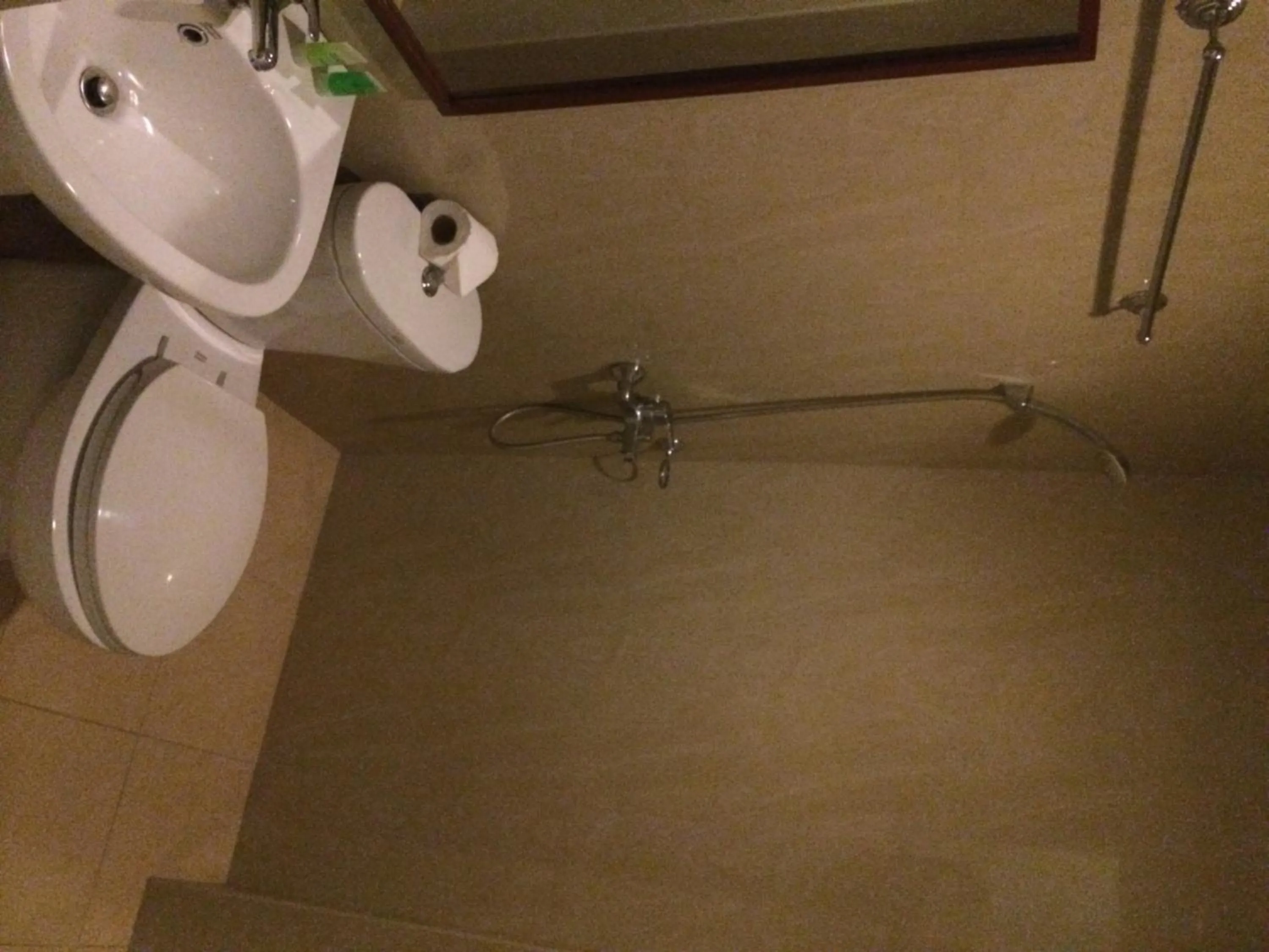 Shower in Shore Time Hotel - Annex
