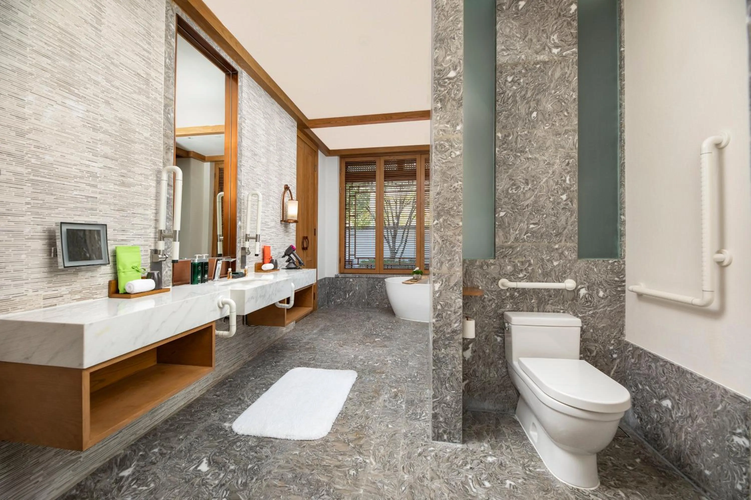 Photo of the whole room in Hotel Indigo Lijiang Ancient Town by IHG