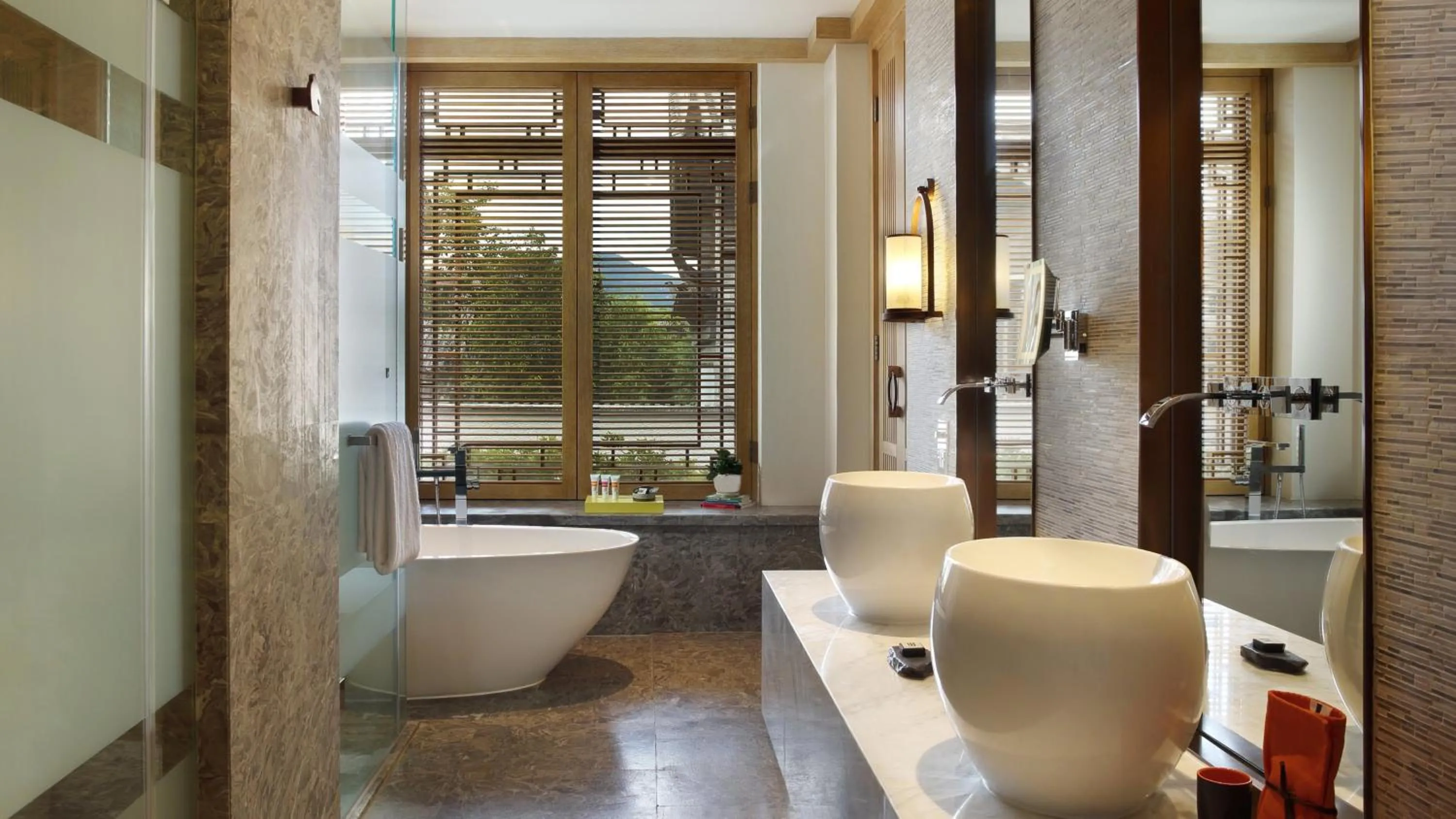 Bathroom in Hotel Indigo Lijiang Ancient Town by IHG