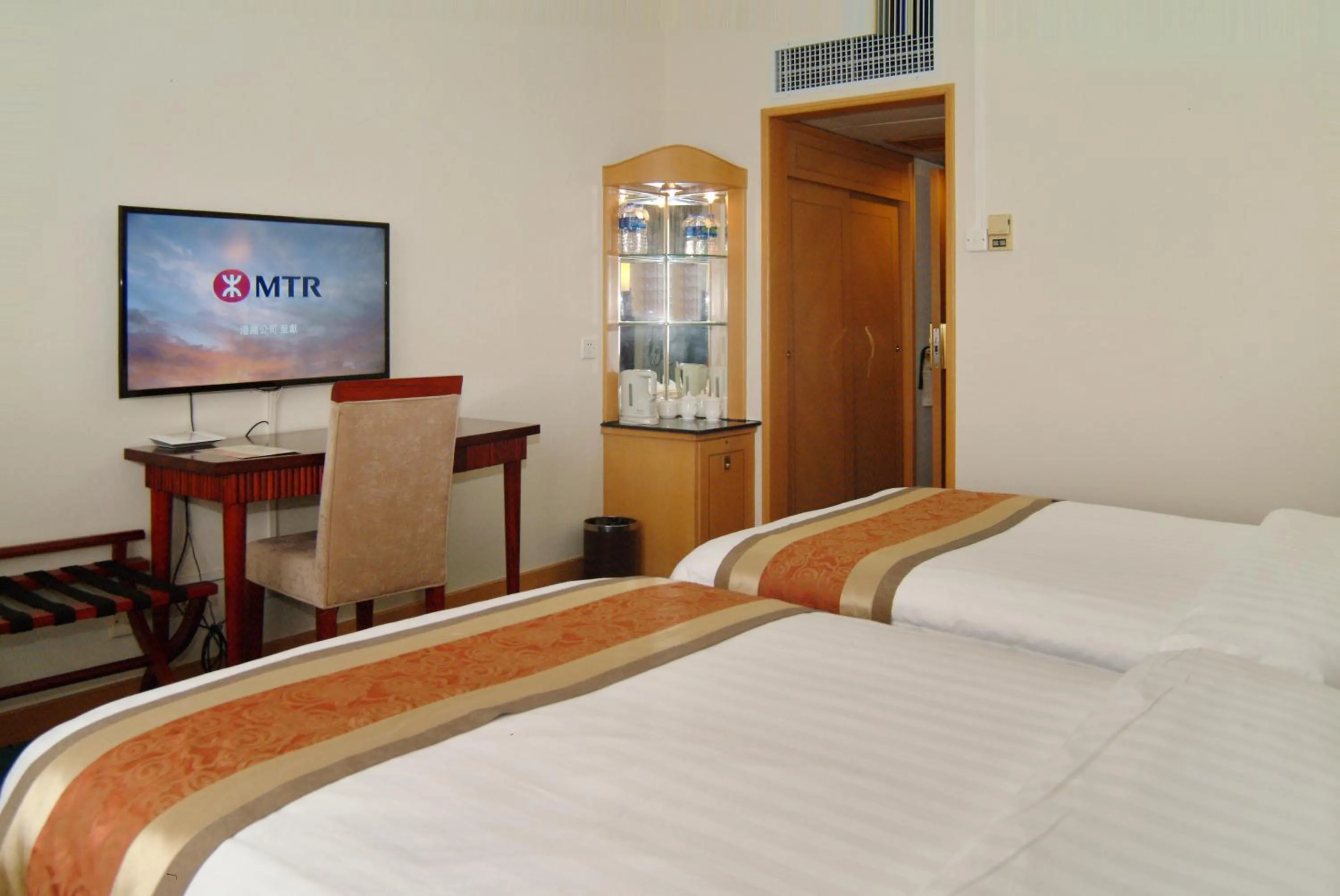 bunk bed, Bed in Guangdong Hotel