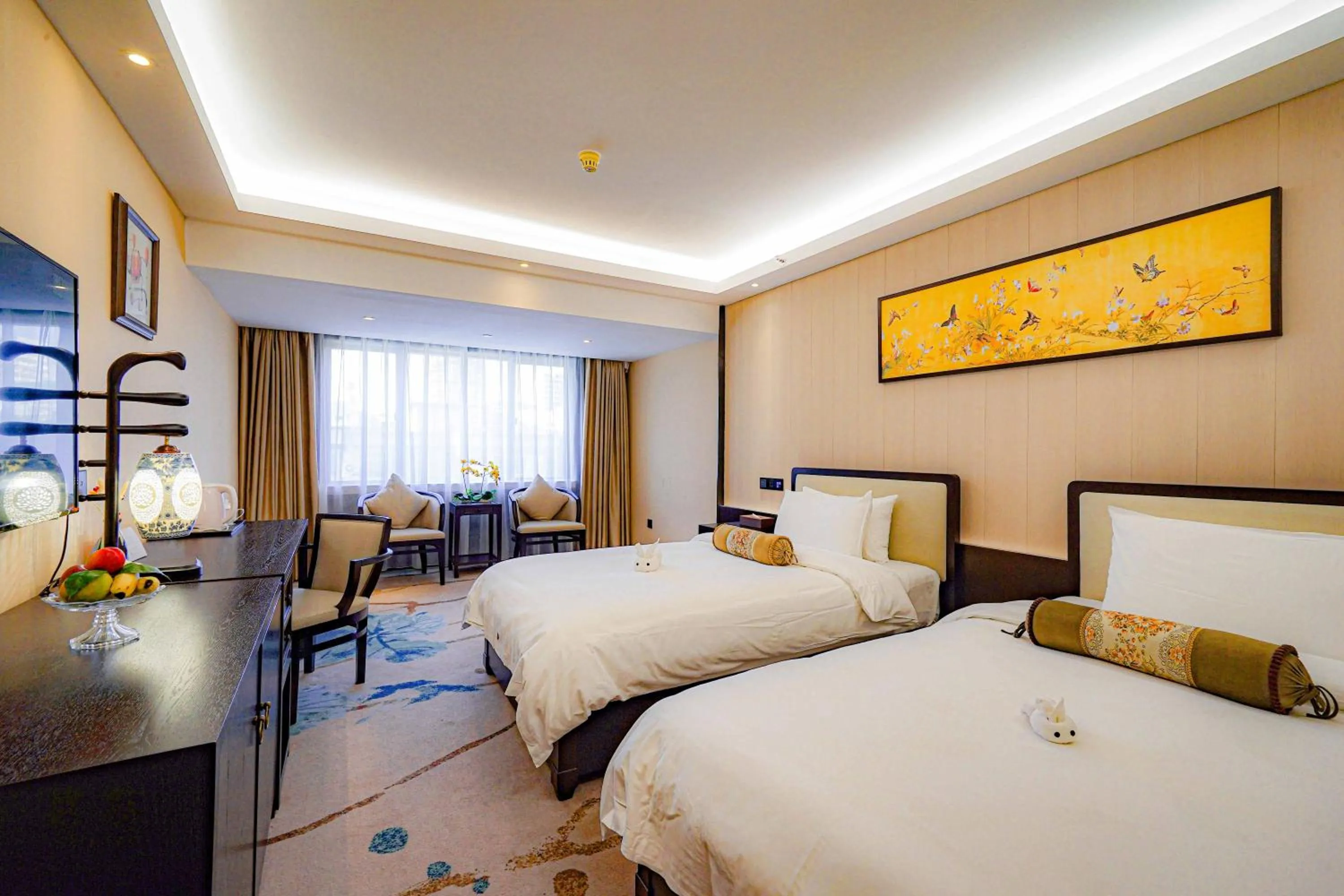 Bedroom, Bed in Guangdong Hotel