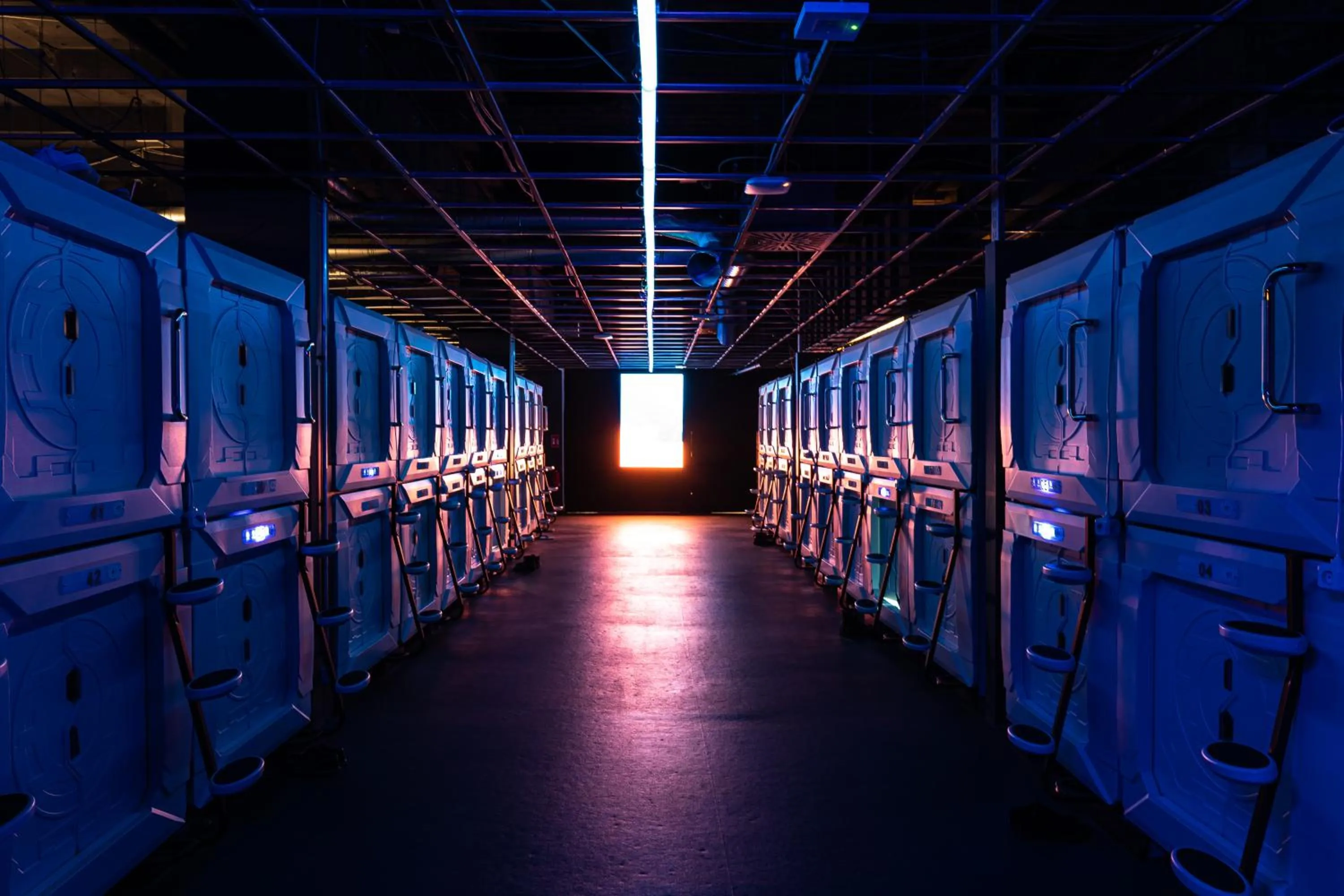 Space Night Capsule Hostel