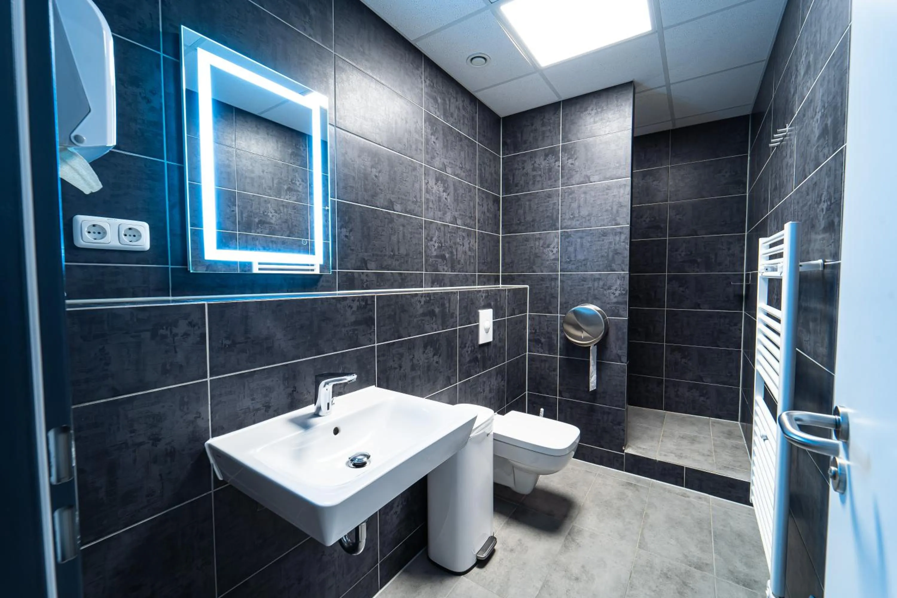 Space Night Capsule Hostel