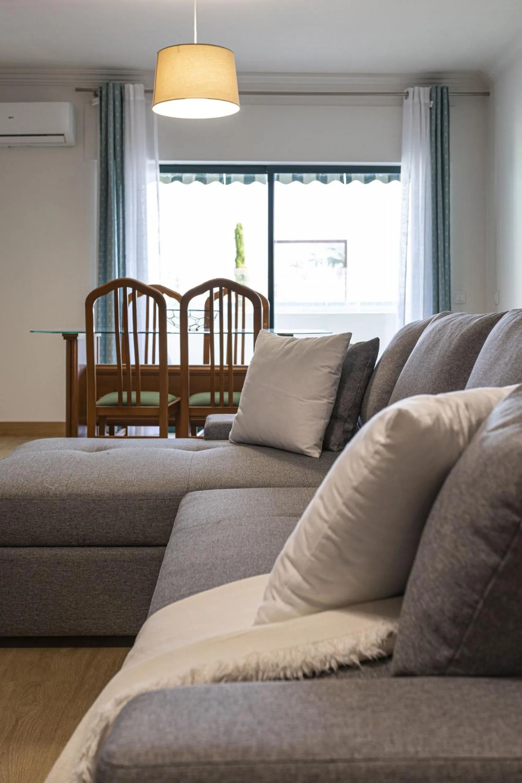 Communal lounge/ TV room in Miral 2 - Beach front apartment with pool