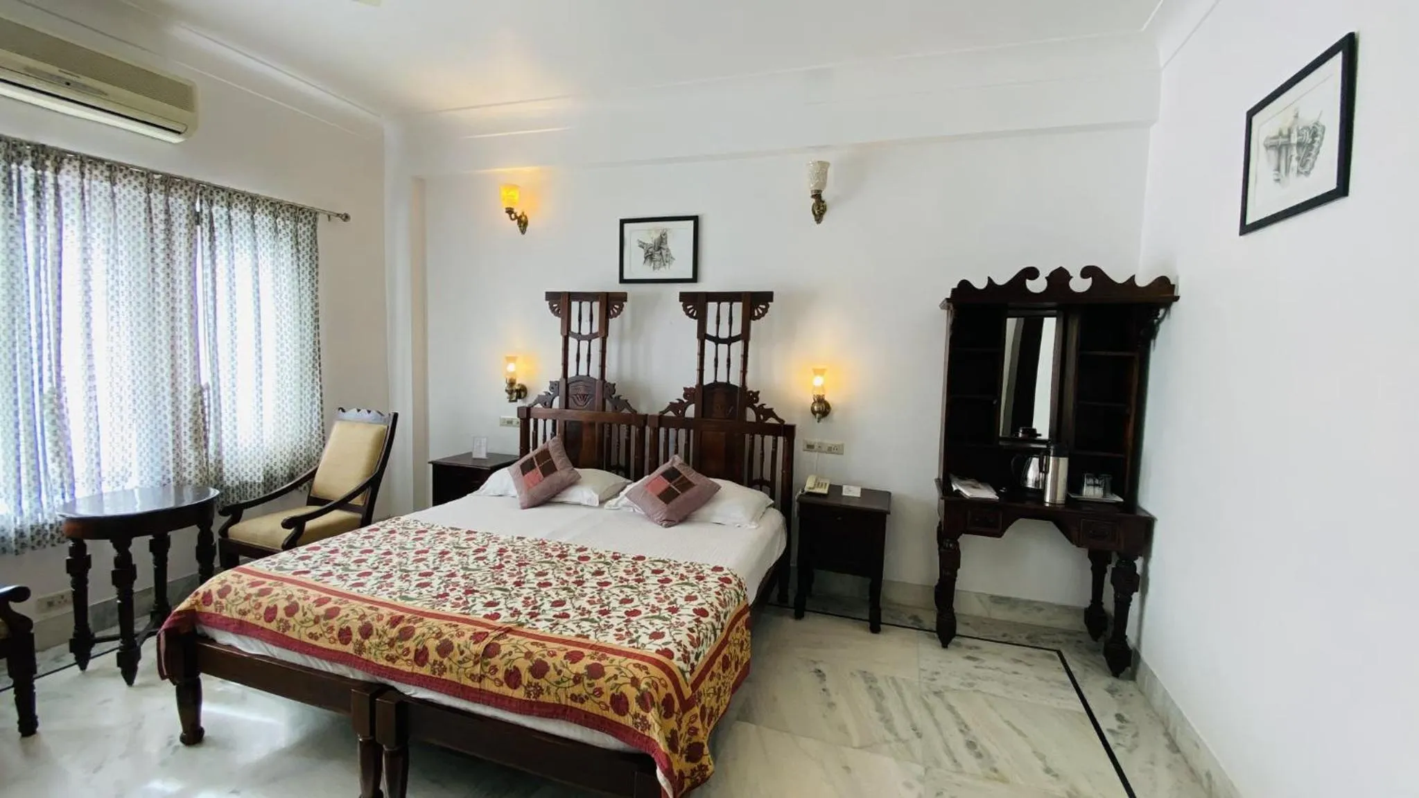 Bedroom, Bed in Kotra Haveli A Boutique Hotel by Lake Pichola