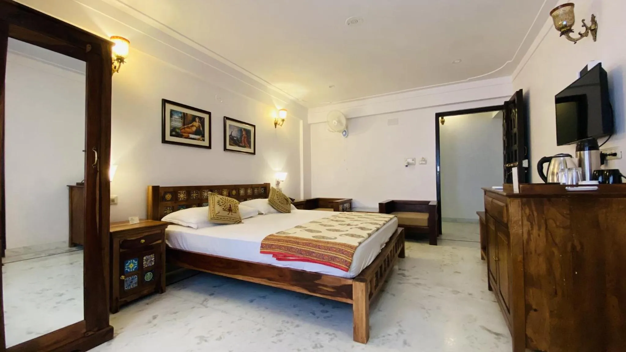 Bedroom, Bed in Kotra Haveli A Boutique Hotel by Lake Pichola