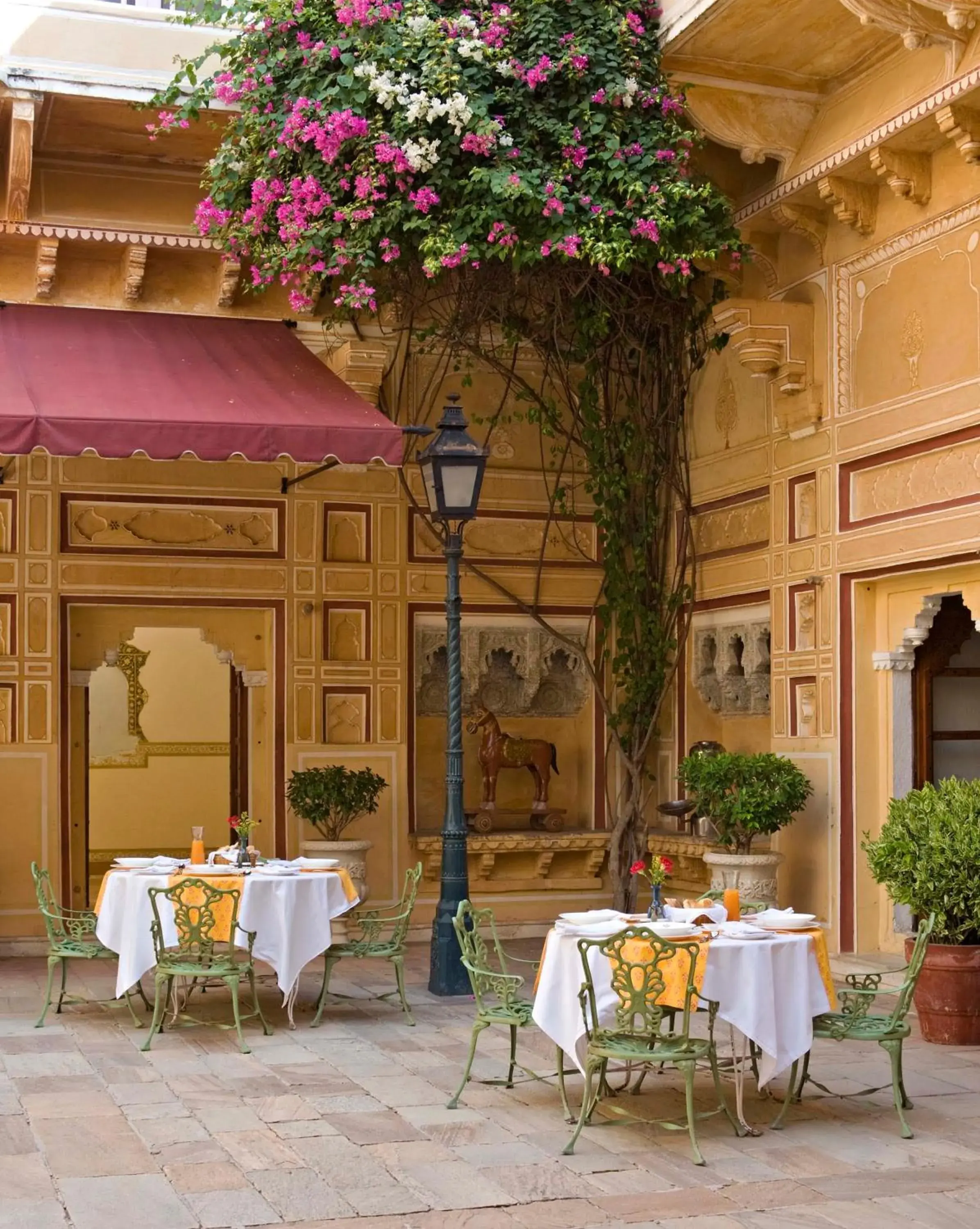 Restaurant/places to eat in Samode Palace Restaurant/places to eat in Samode Palace