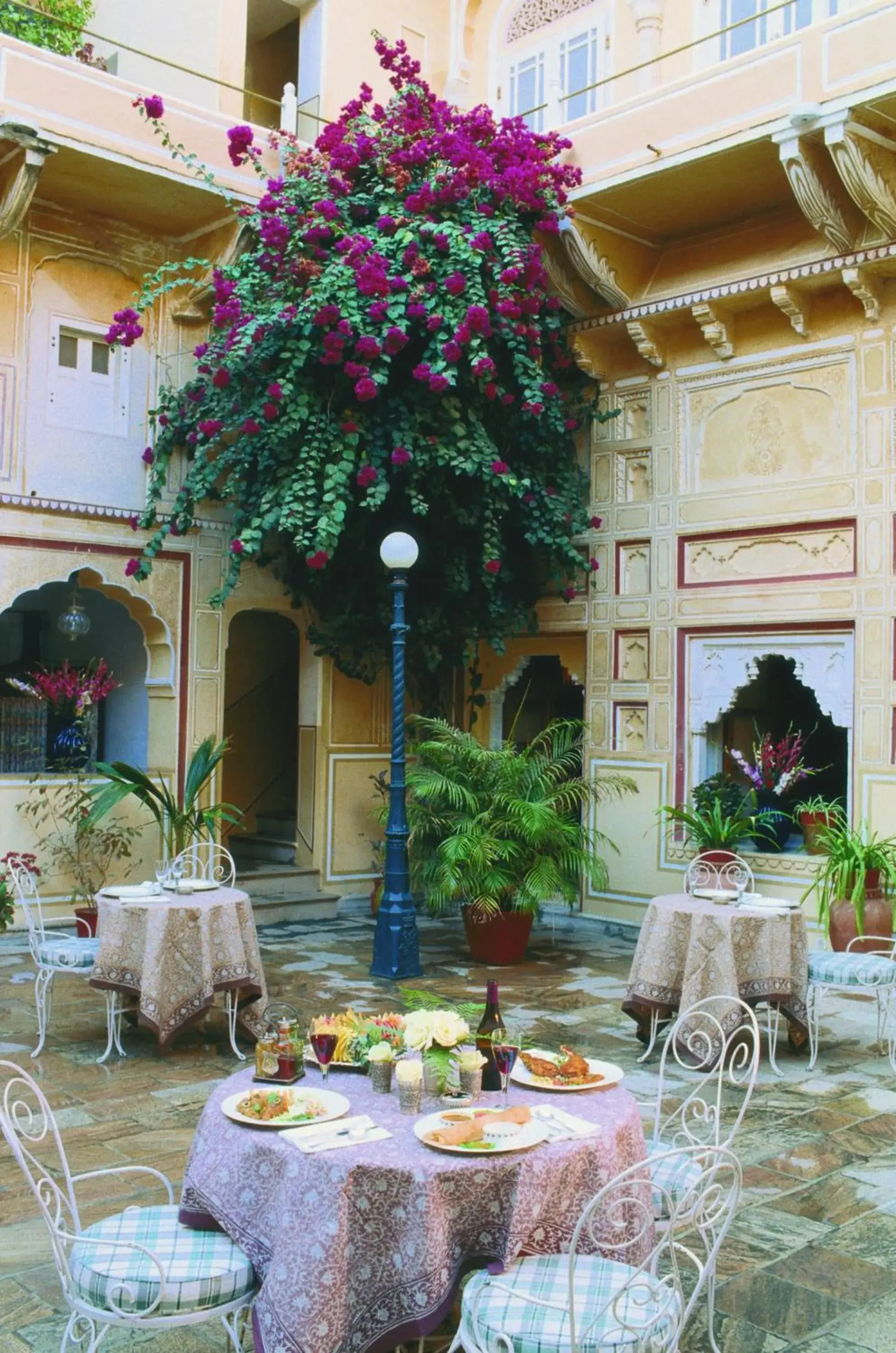 Restaurant/places to eat in Samode Palace Restaurant/places to eat in Samode Palace