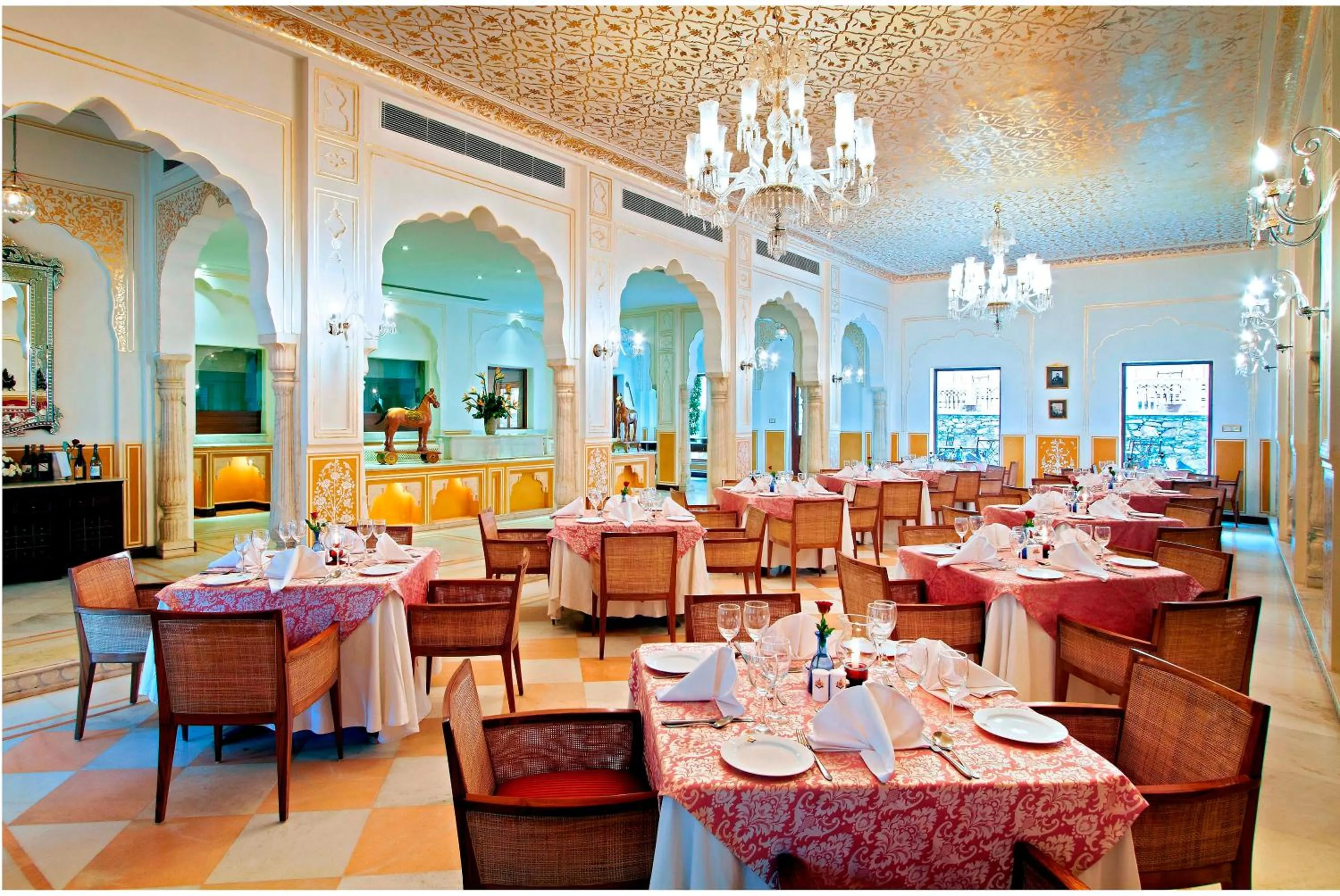 Restaurant/places to eat in Samode Palace