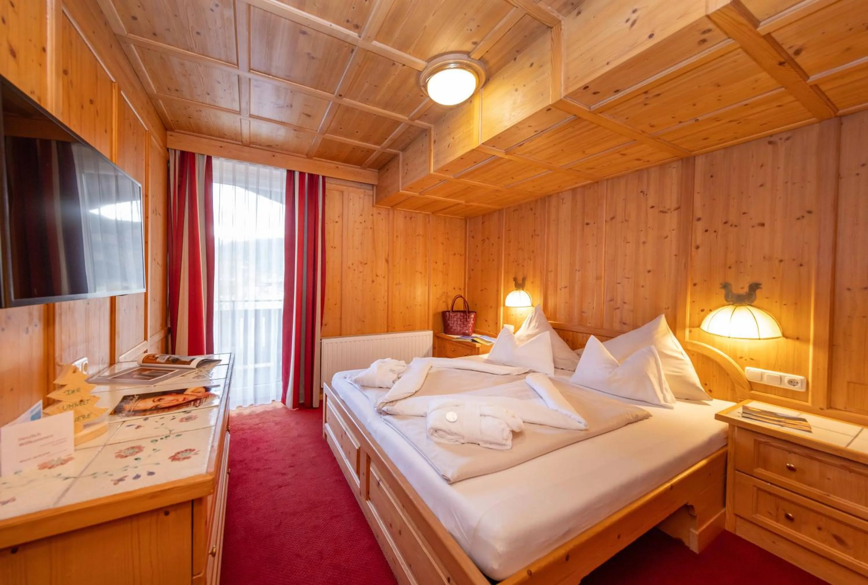 Bedroom, Bed in Hotel Latini