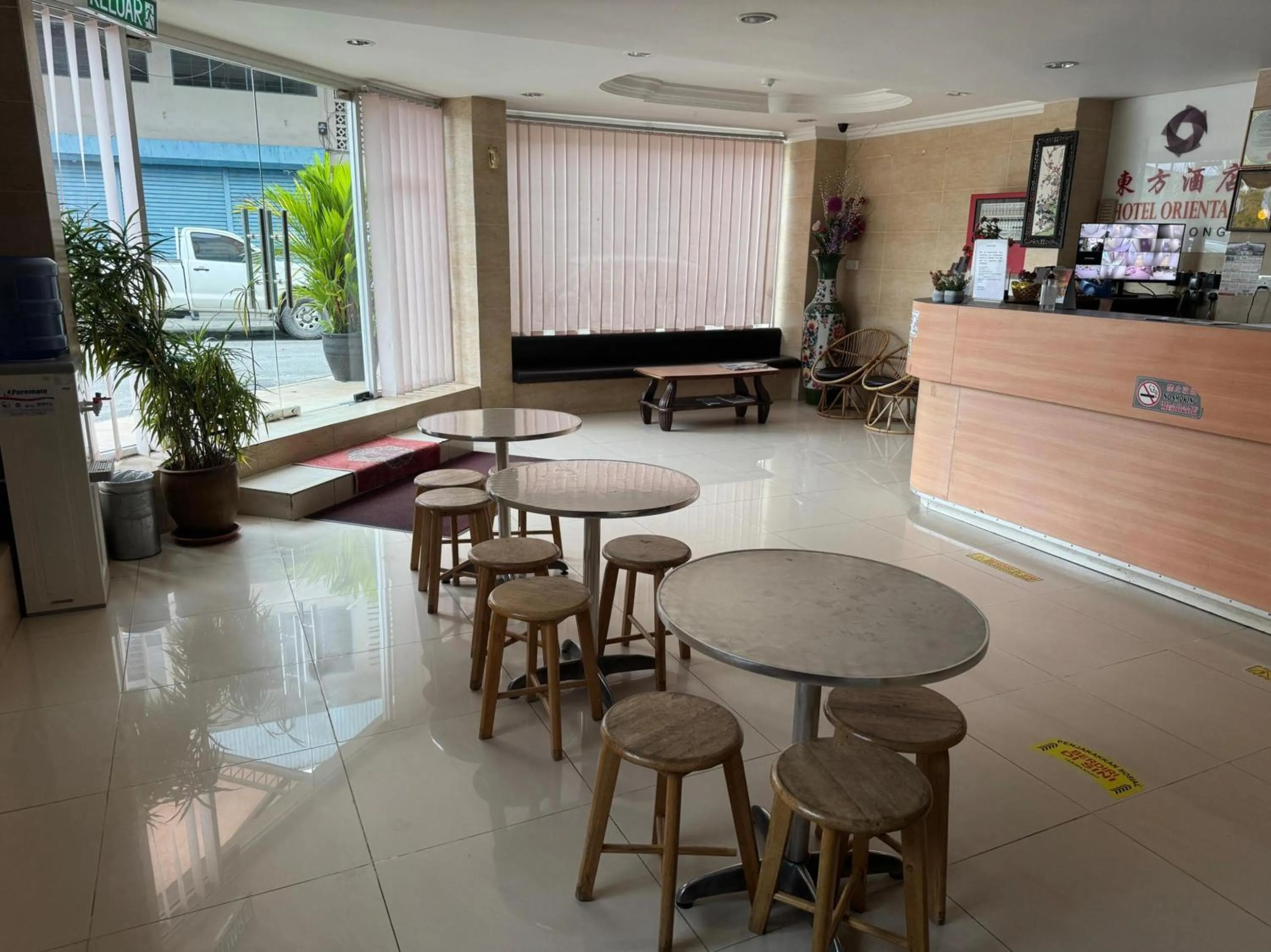 Lobby or reception in Hotel O Hotel Oriental