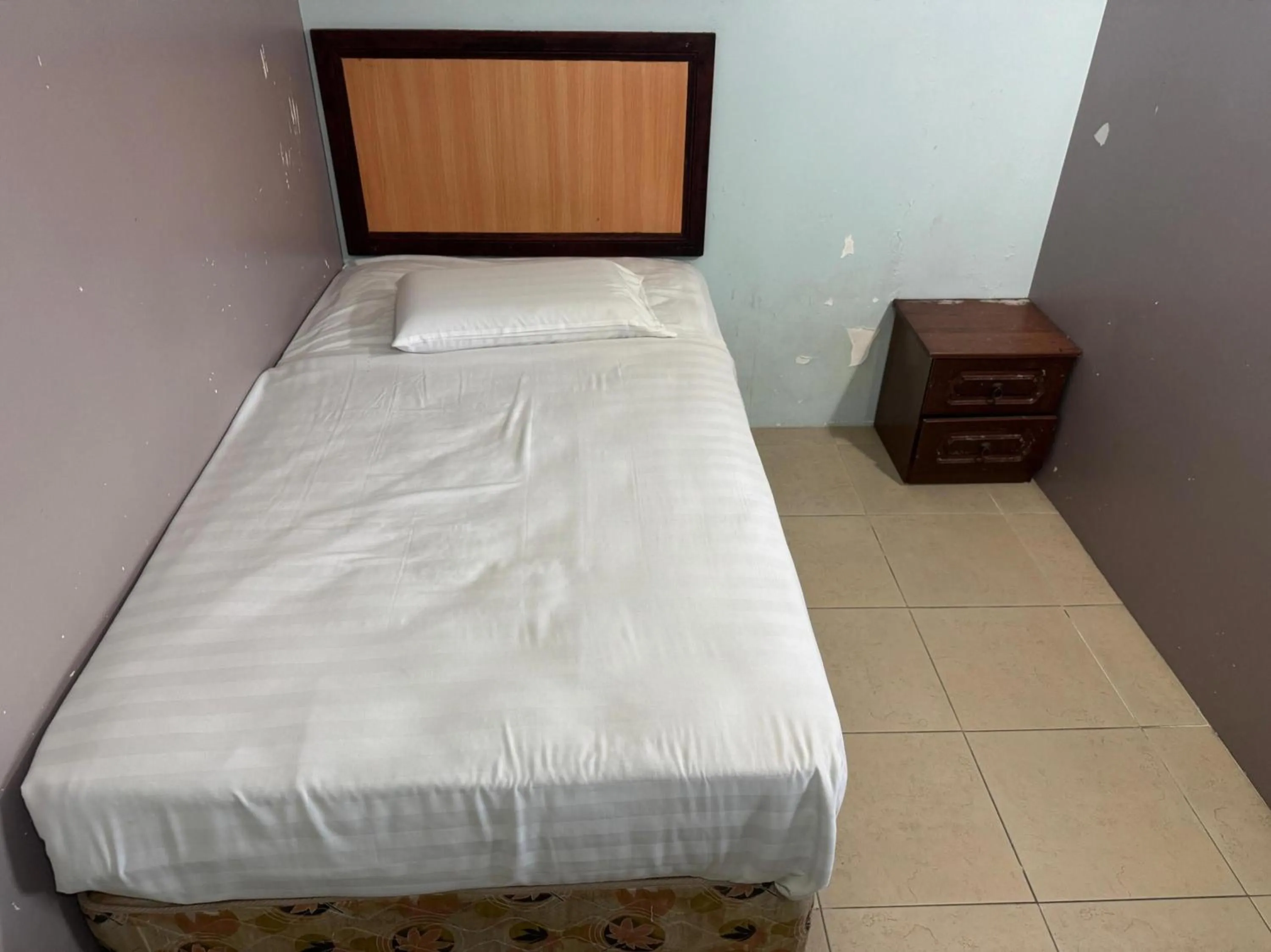 Standard Single Room - single occupancy in Hotel O Hotel Oriental