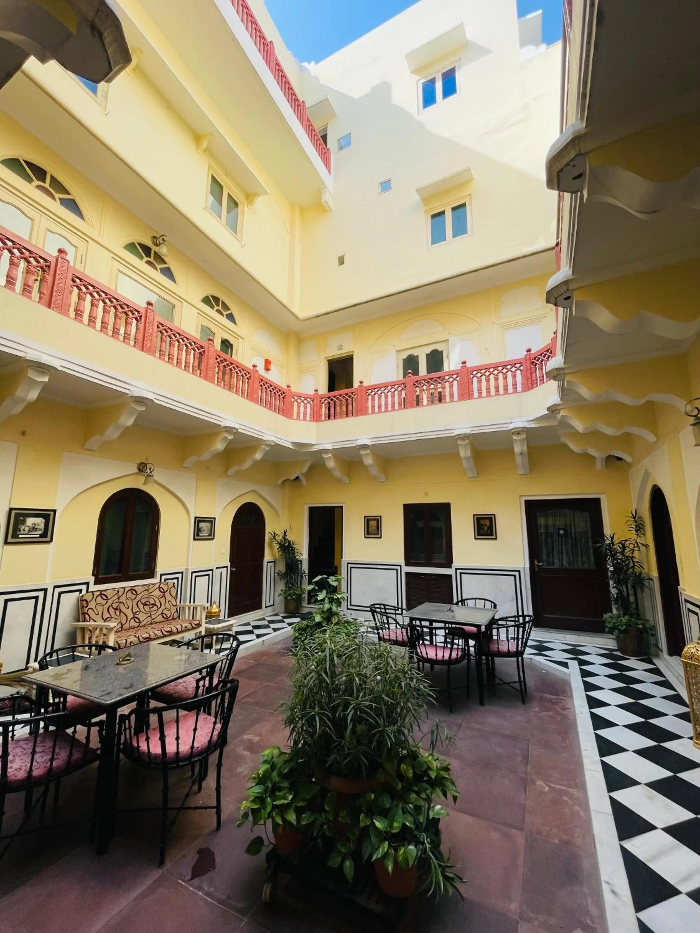 Inner courtyard view in Khatu Haveli