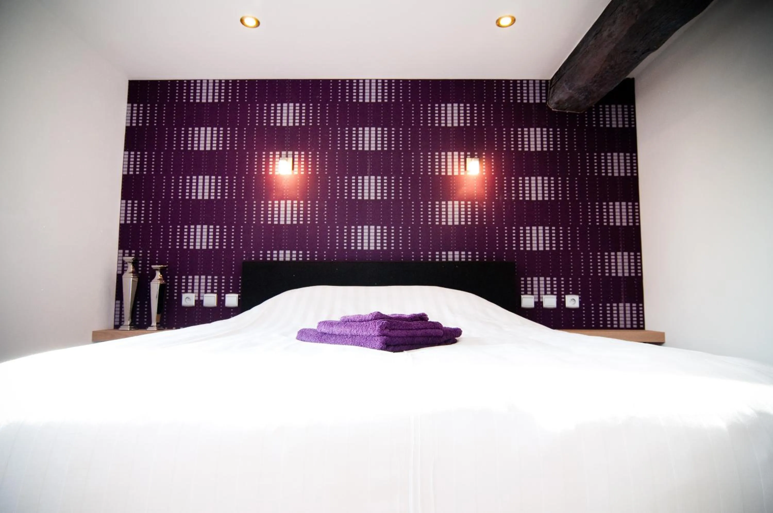 Bedroom, Bed in Apartment De Maasnacht
