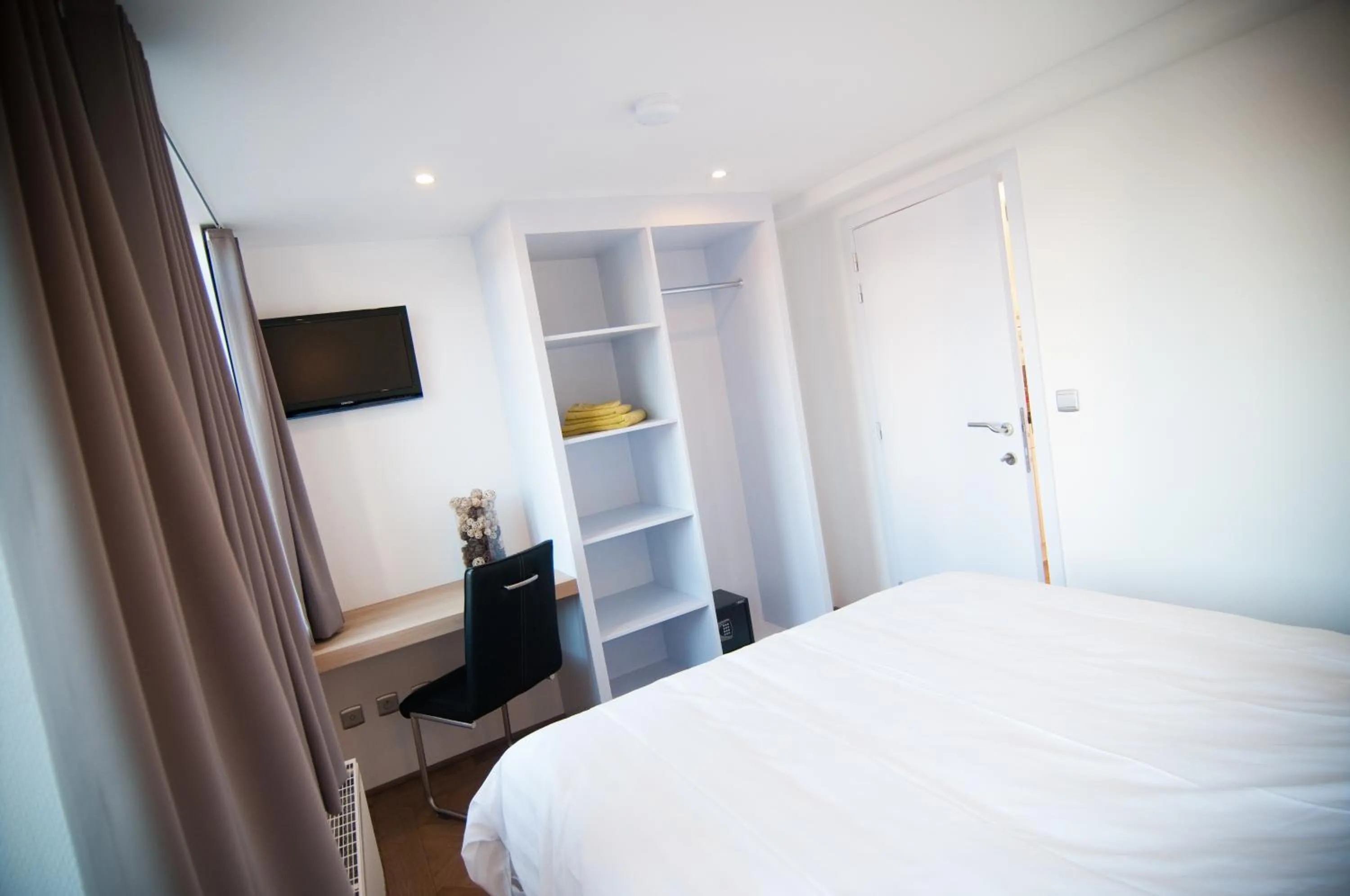 Bedroom, Bed in Apartment De Maasnacht