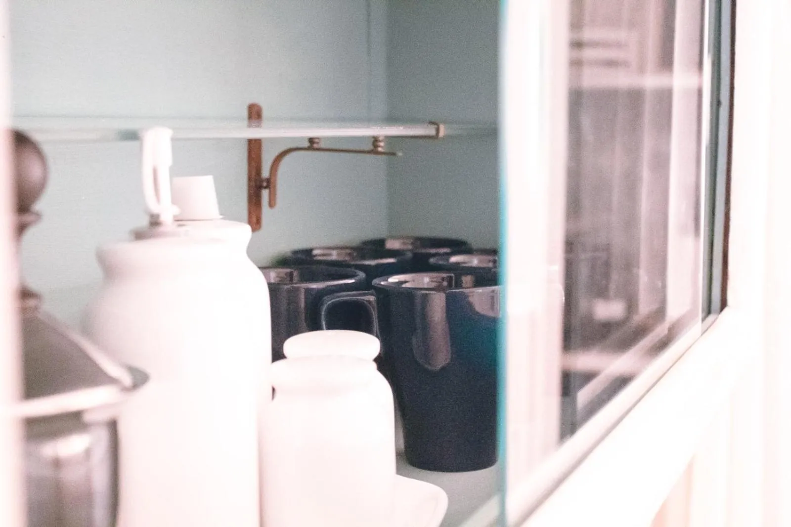 Coffee/tea facilities in Laguna Suite B&B