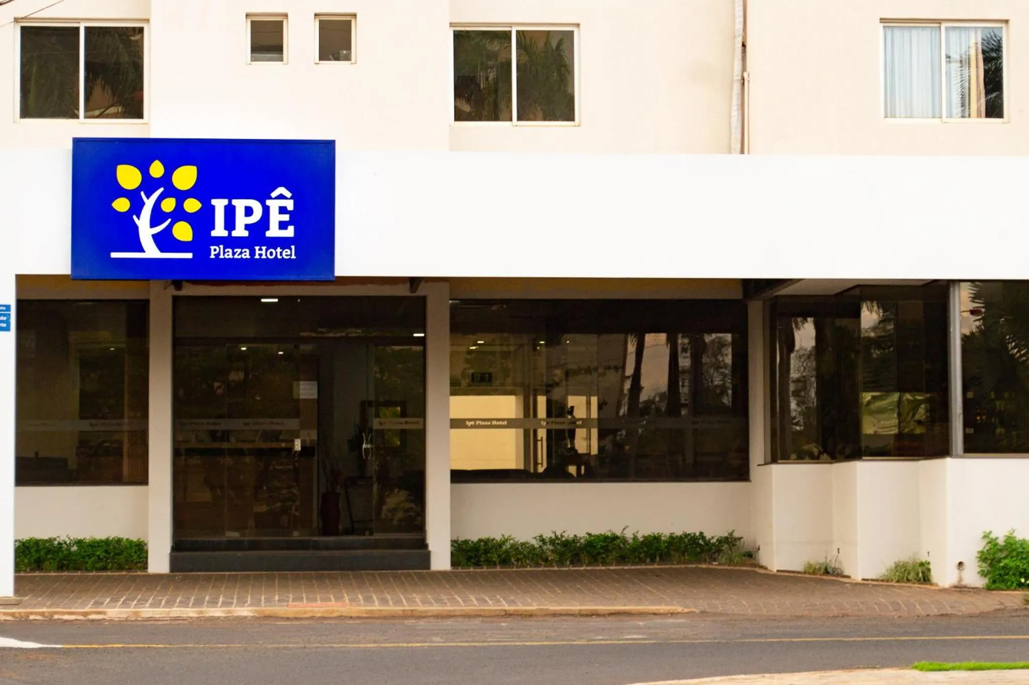 IPÊ PLAZA HOTEL LTDA