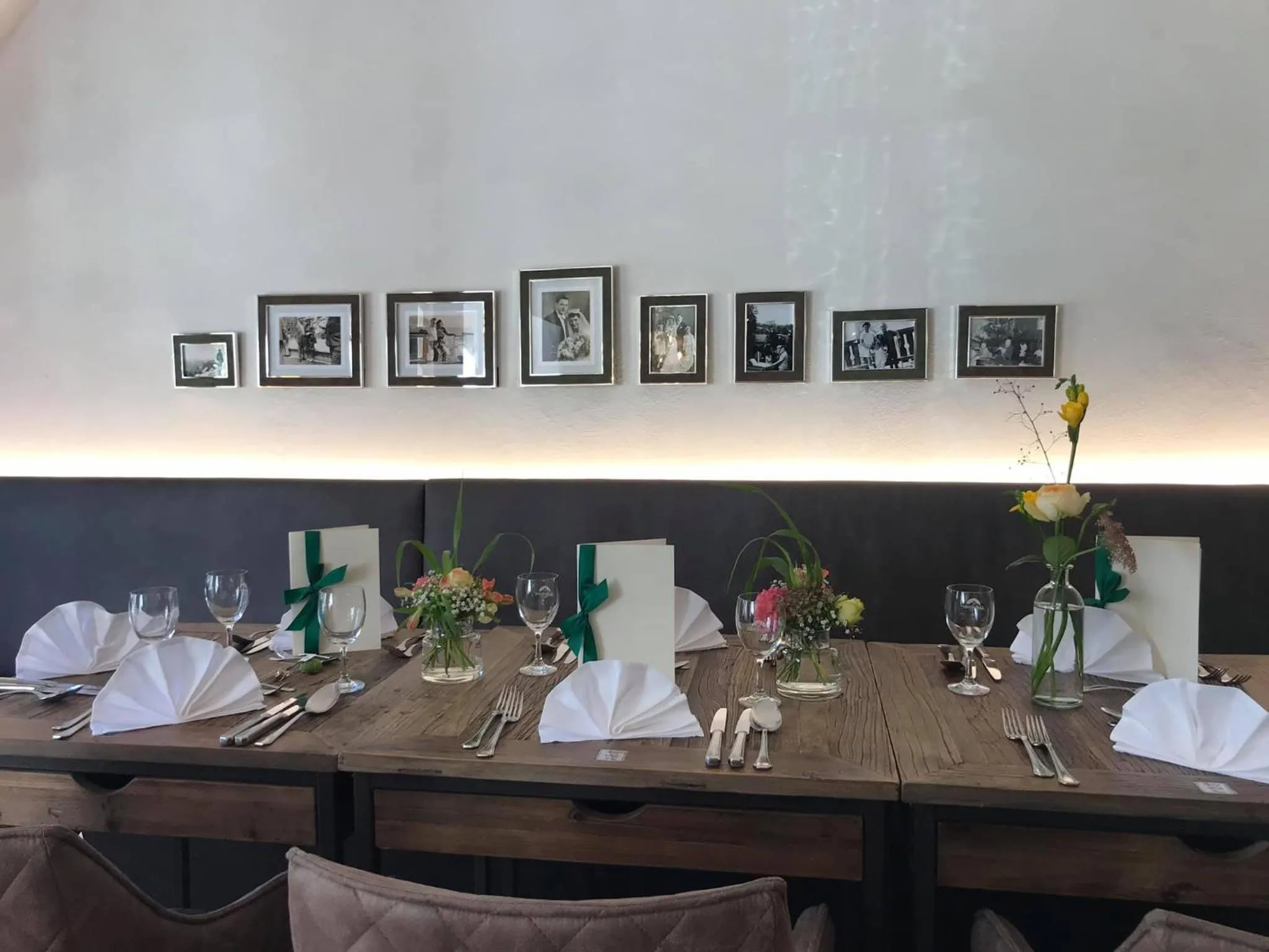 Restaurant/places to eat in Hotel Post