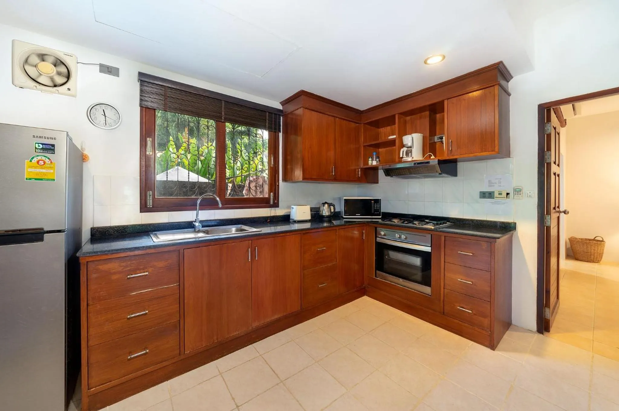 Coffee/tea facilities in Temple Gardens