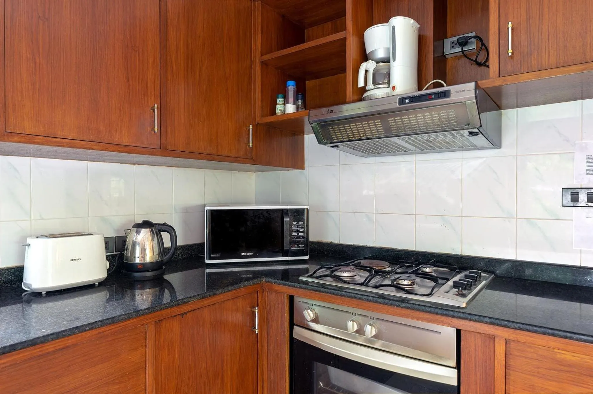 Coffee/tea facilities in Temple Gardens