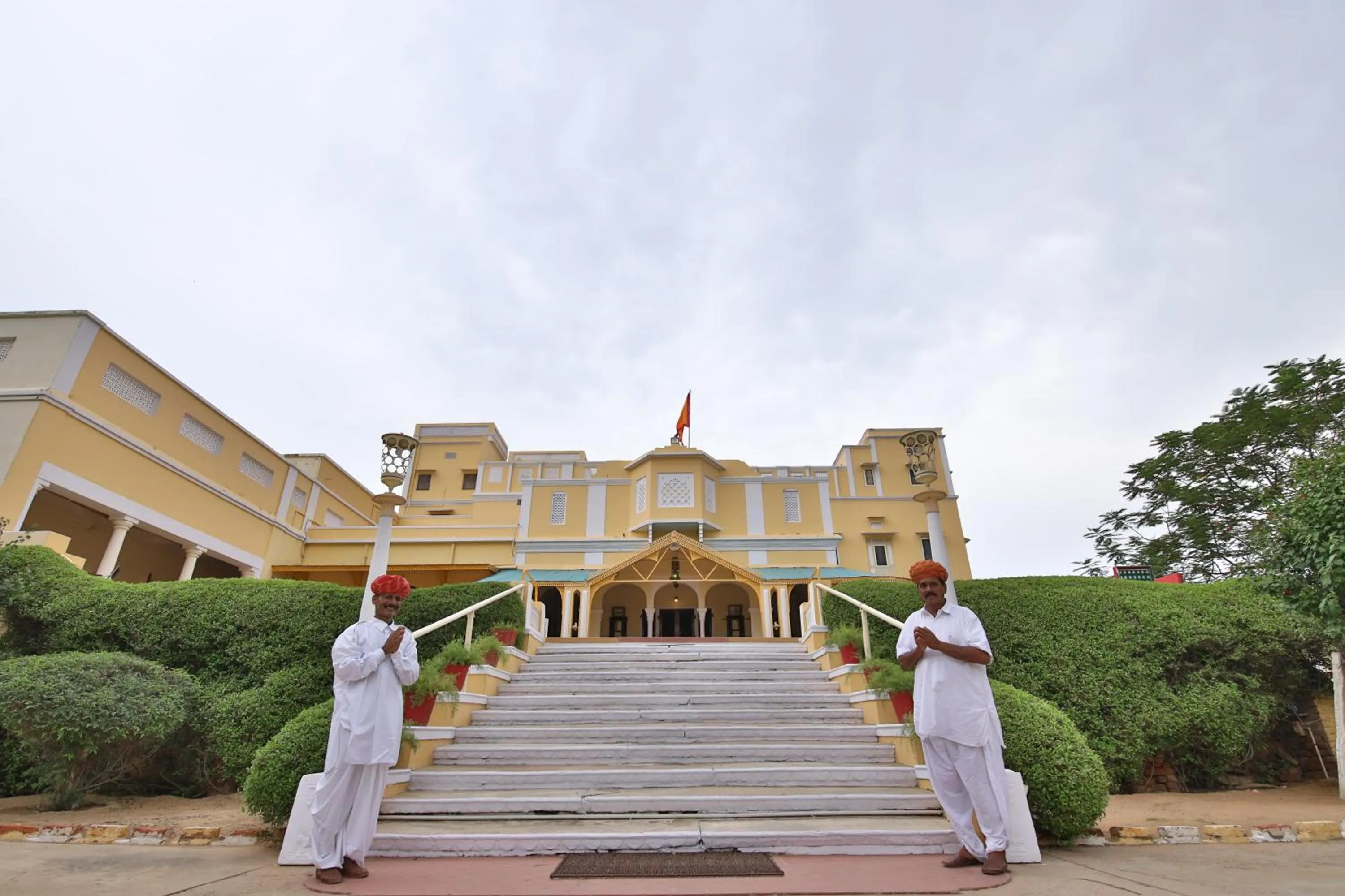 Property building in Roop Niwas Kothi, Near Mandawa