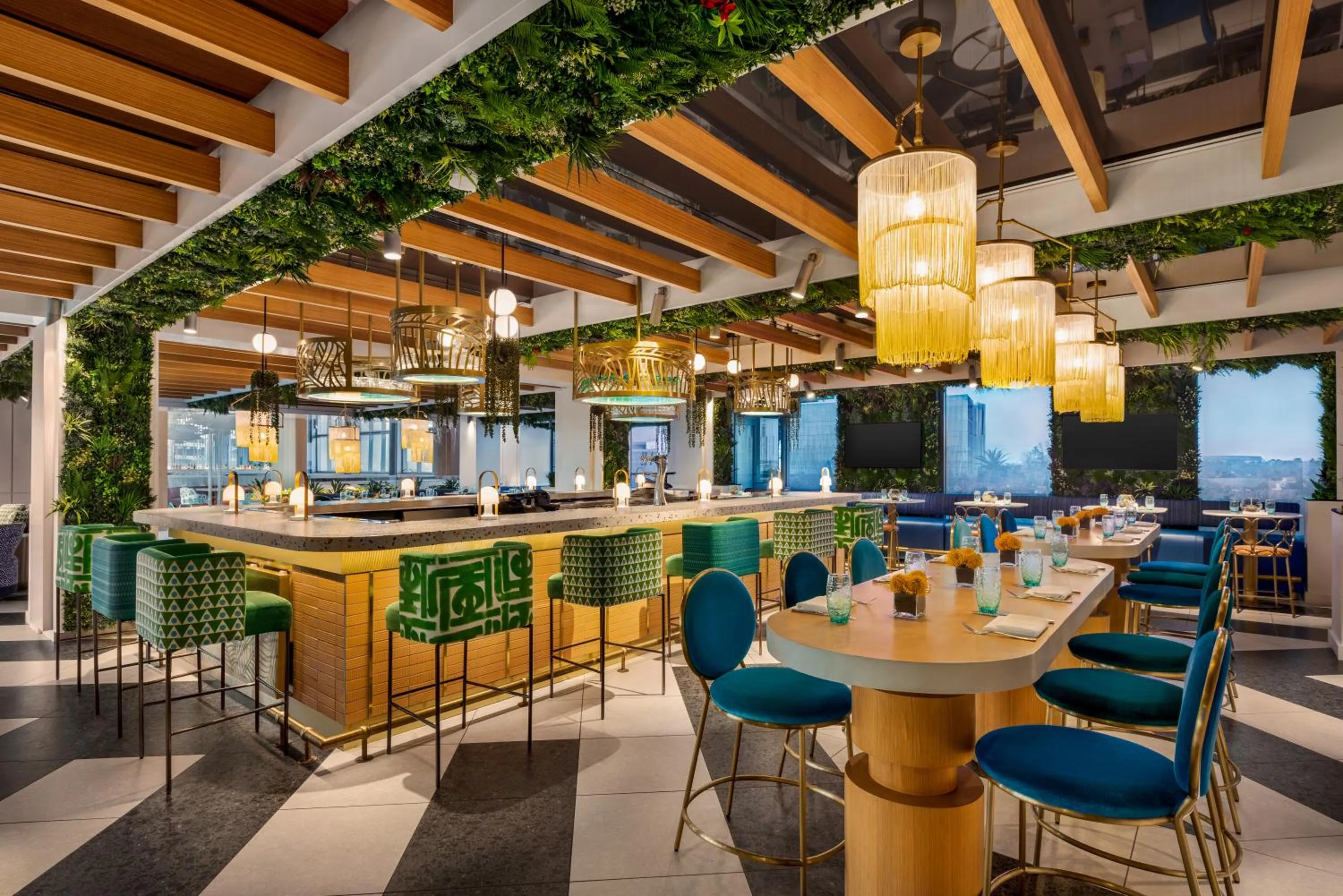 Restaurant/places to eat in Lake Nona Wave Hotel