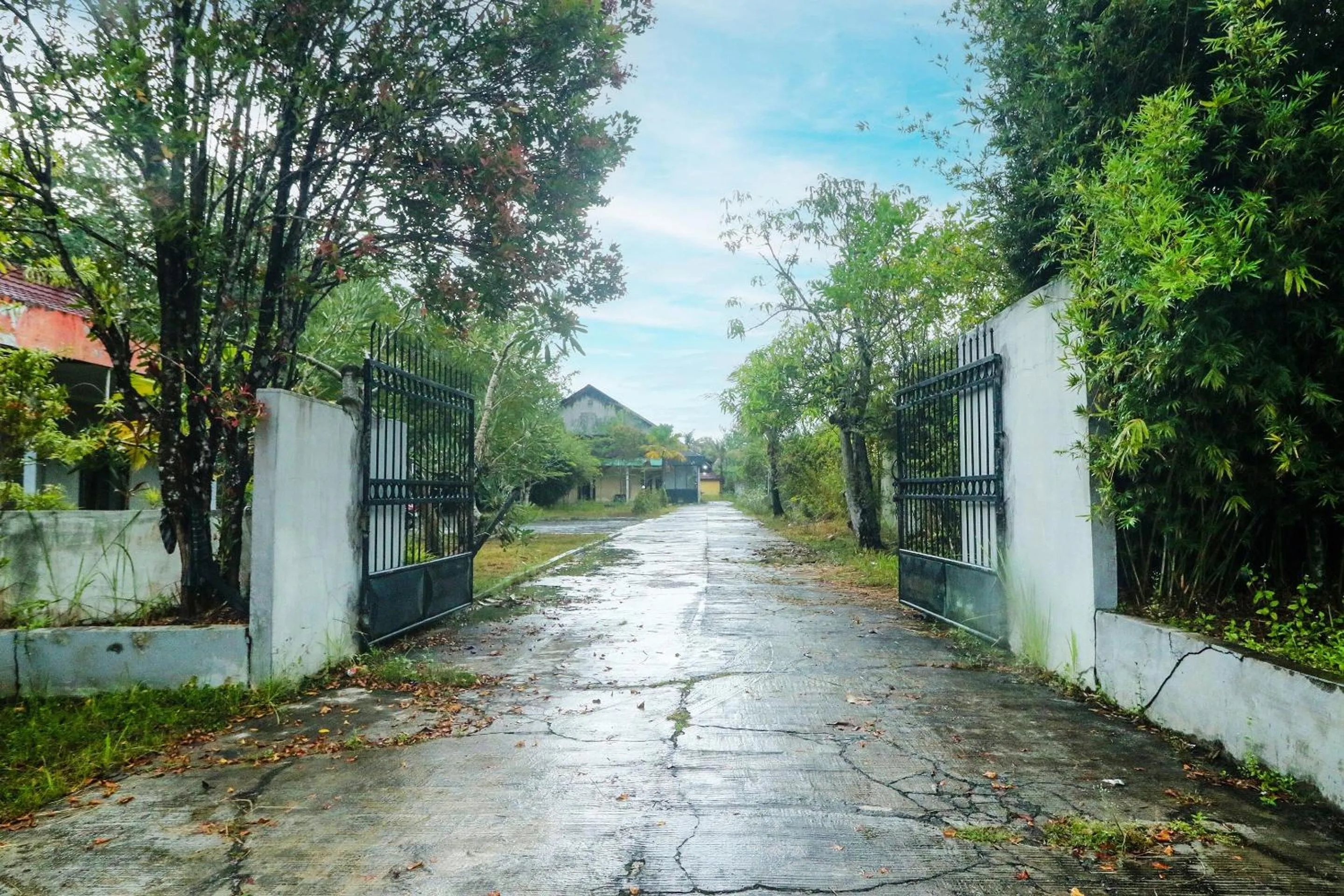 Facade/entrance in Hotel O Nyi Rindang Near Puskesmas Jekan Raya