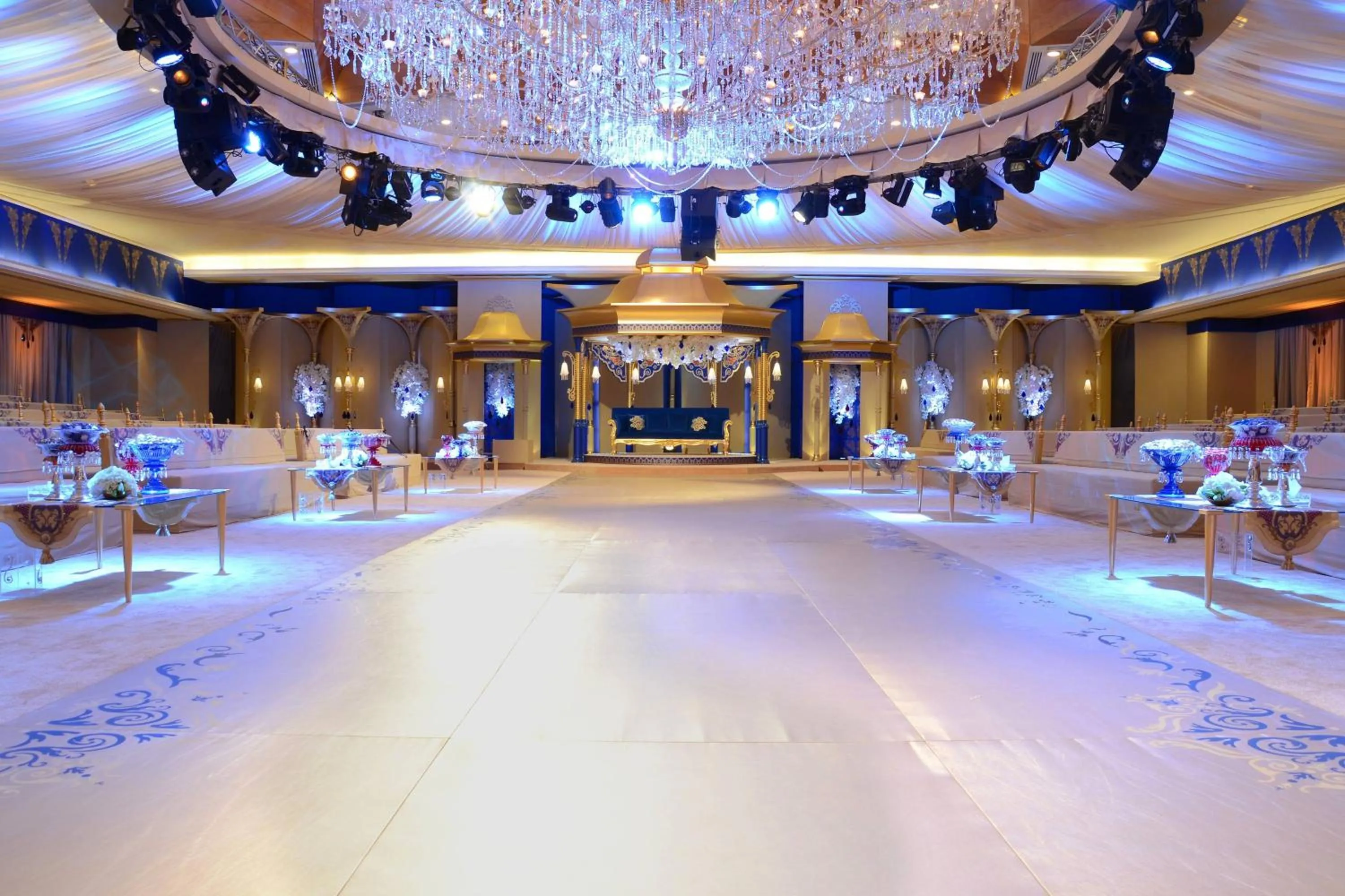 Lobby or reception in Sheraton Kuwait, a Luxury Collection Hotel, Kuwait City