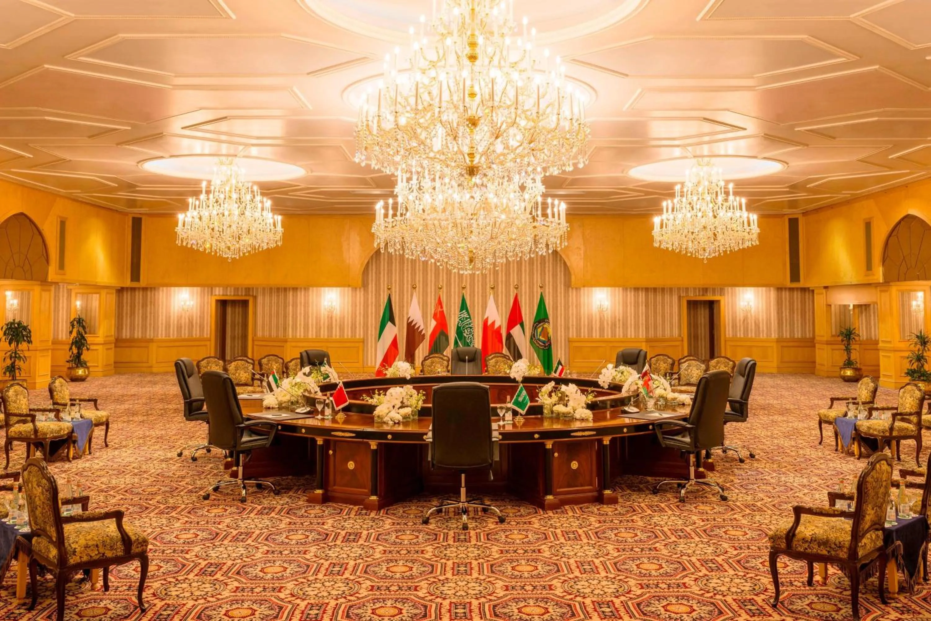 Meeting/conference room in Sheraton Kuwait, a Luxury Collection Hotel, Kuwait City