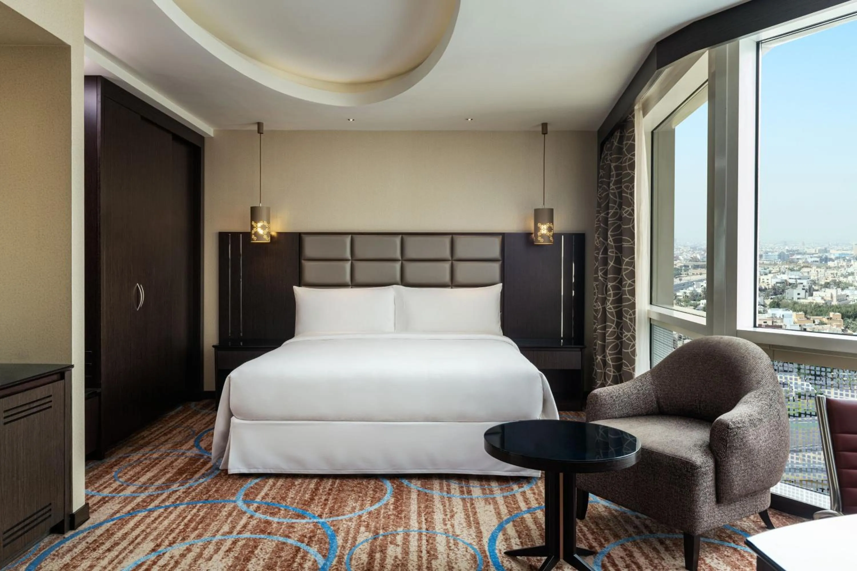 Bedroom, Bed in Four Points By Sheraton Kuwait