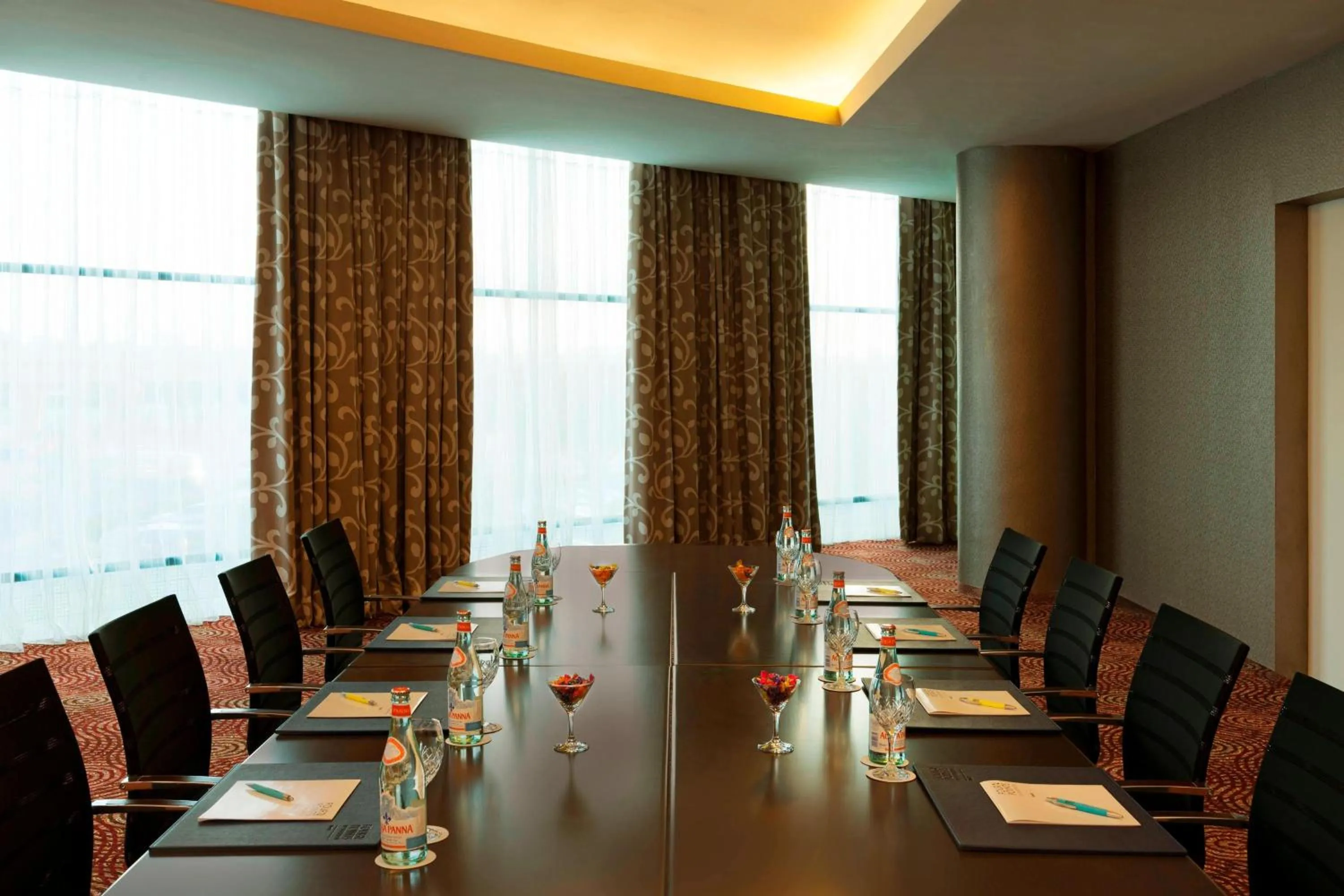 Meeting/conference room in Four Points By Sheraton Kuwait