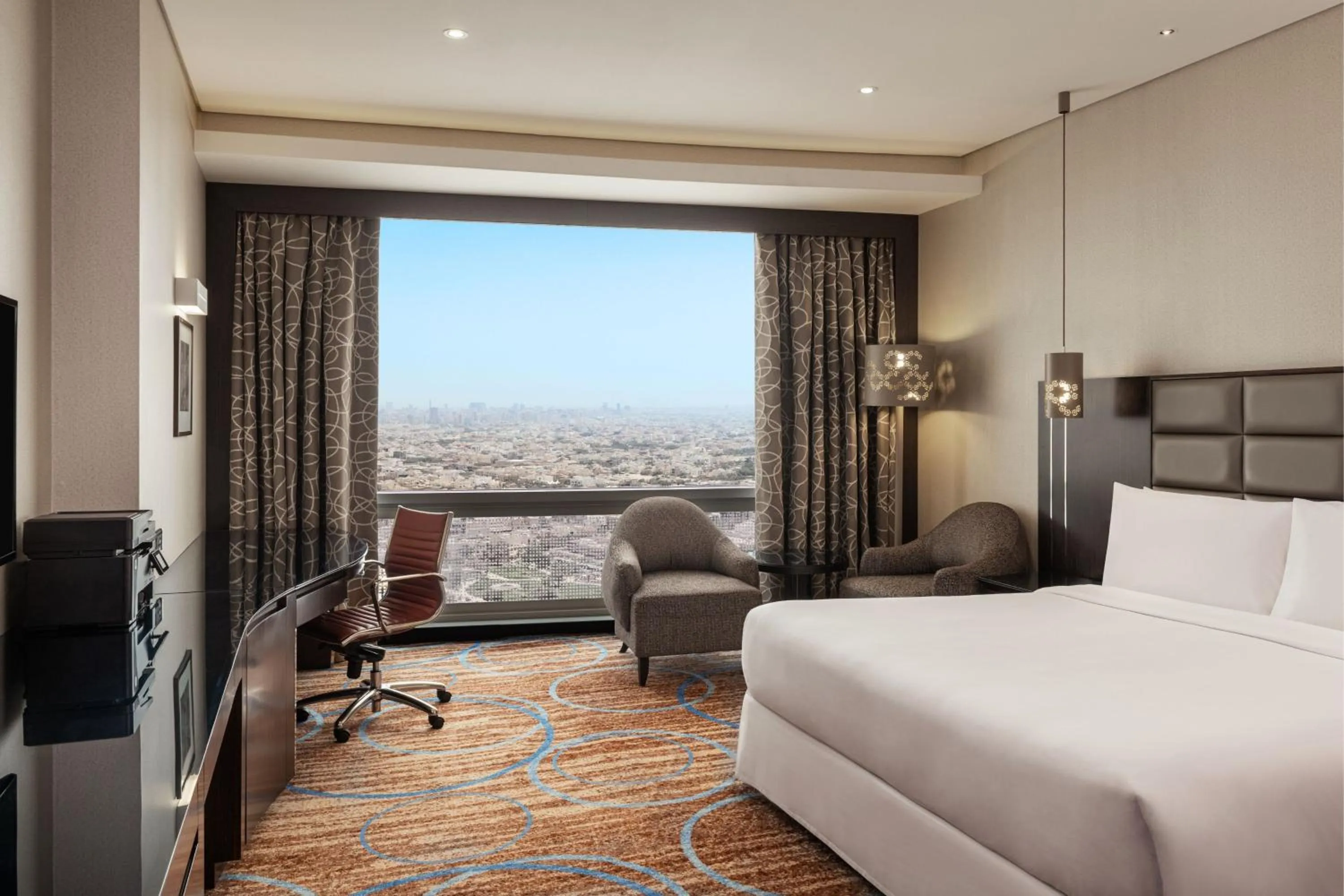 Bedroom, Bed in Four Points By Sheraton Kuwait