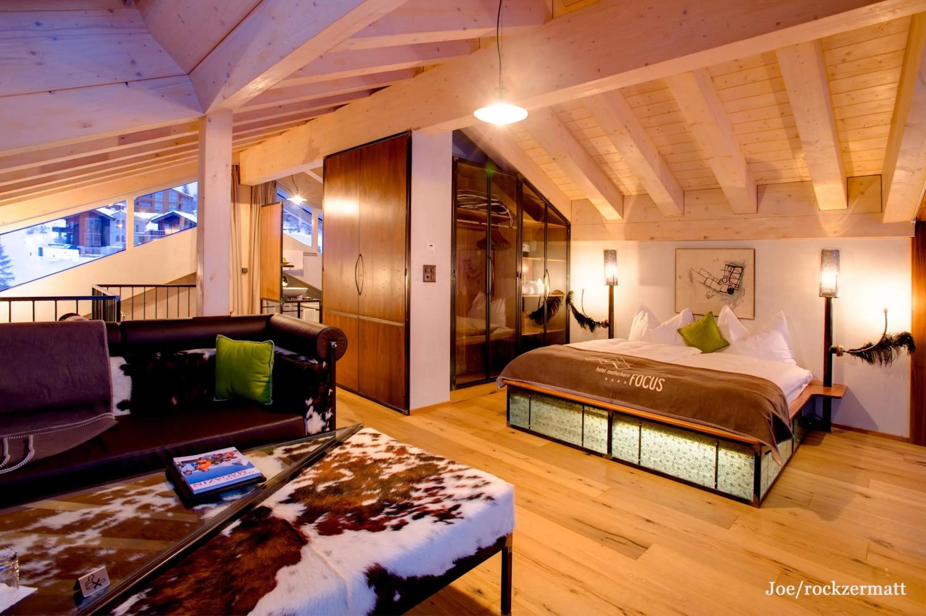 Photo of the whole room, Bed in Matterhorn FOCUS Design Hotel