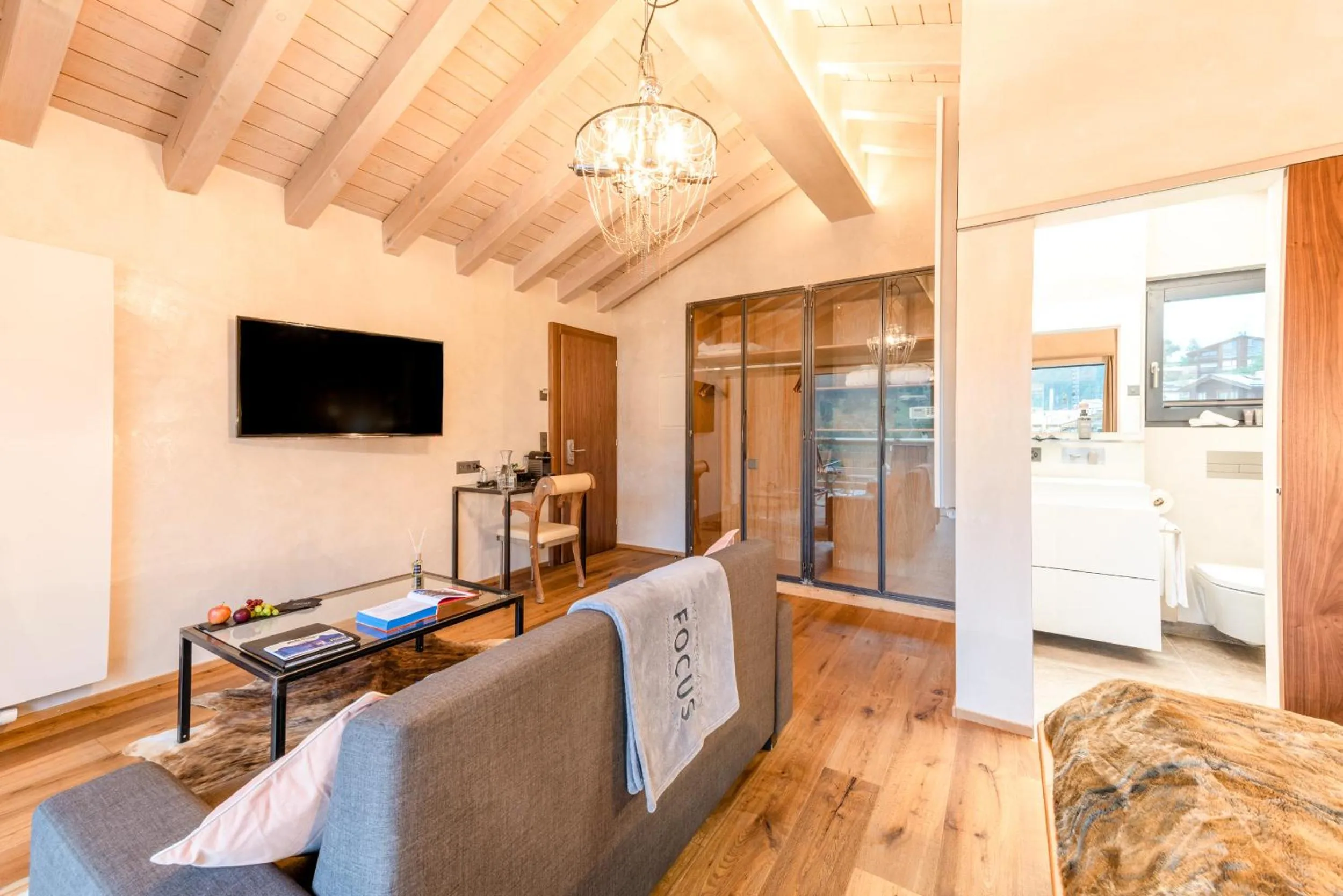 Seating area in Matterhorn FOCUS Design Hotel