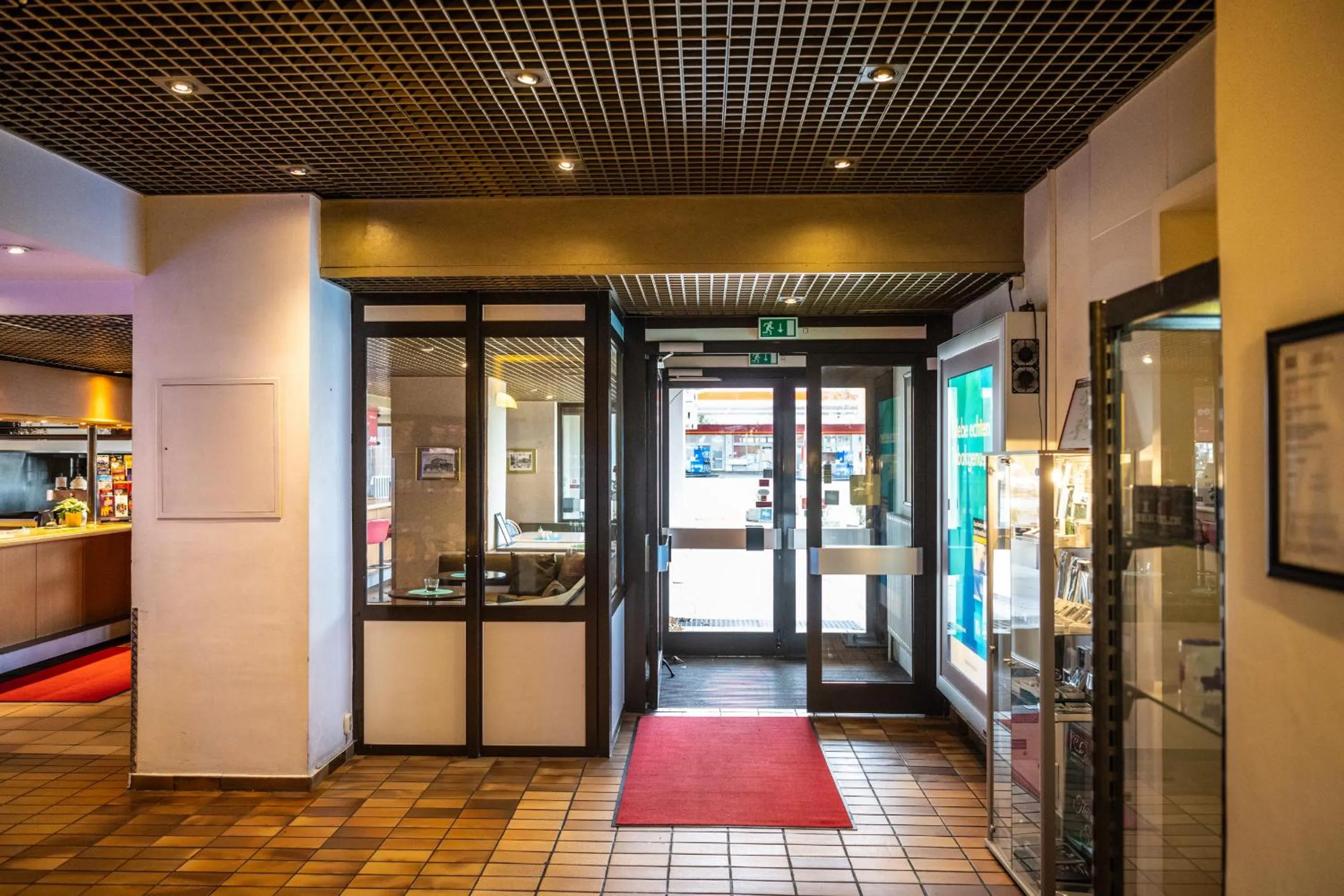Facade/entrance in Hotel Grunewald